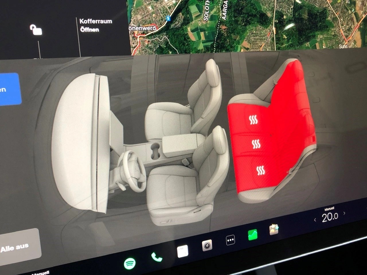 TESLA Model Y Long Range Allrad 514PS / Made in Berlin-image-12