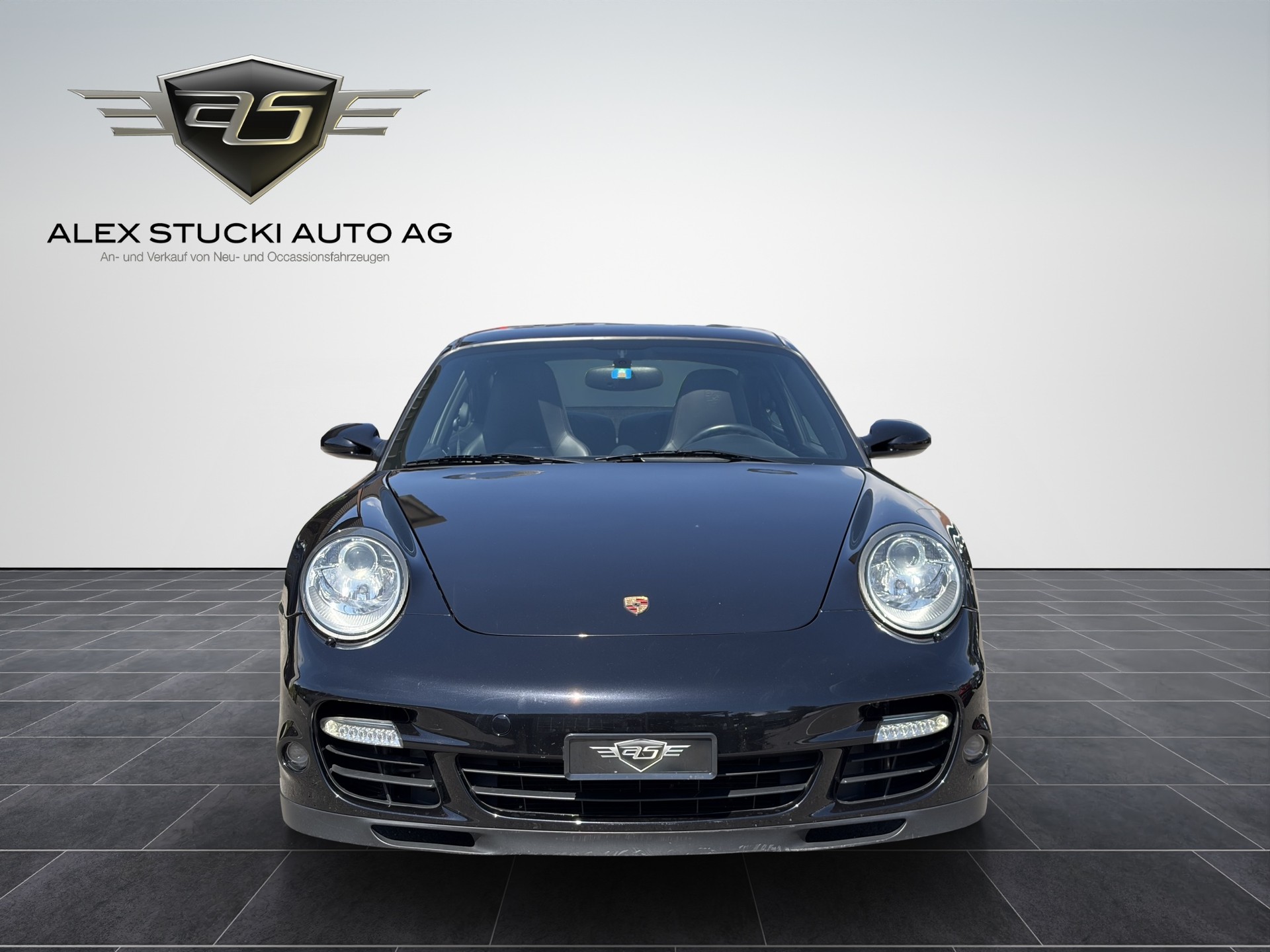 PORSCHE 911 Turbo-image-1