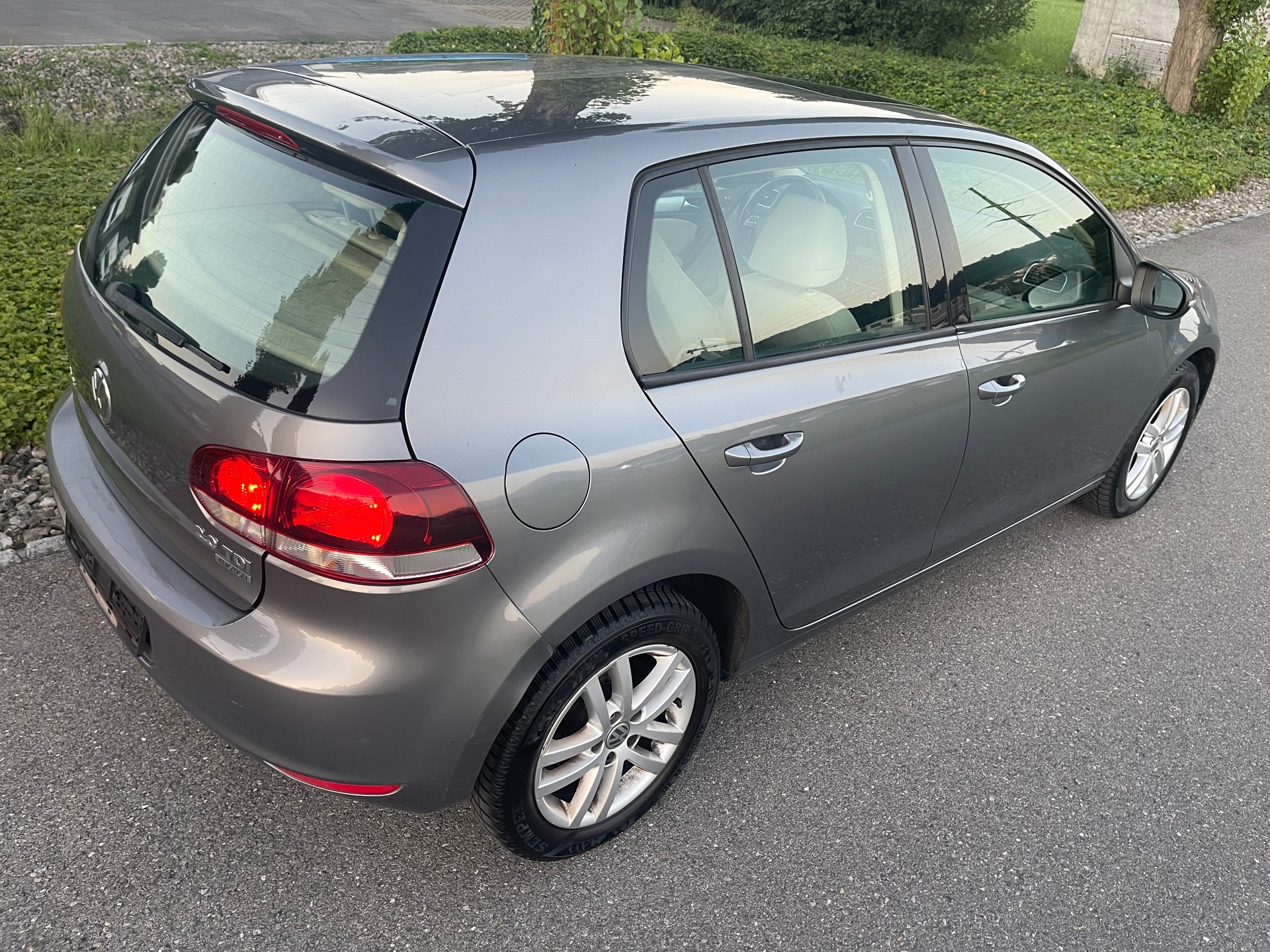 VW Golf 2.0 TDI Comfortline 4Motion-image-5