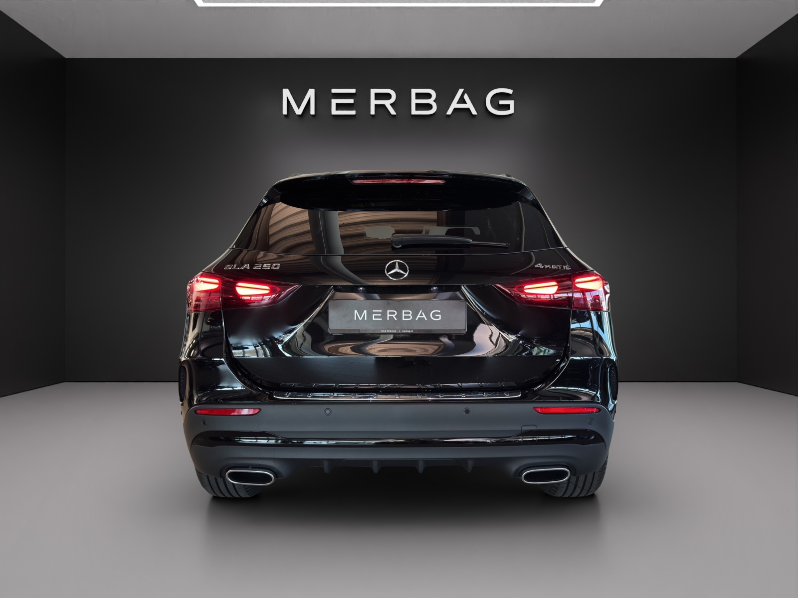 MERCEDES-BENZ GLA 250 4Matic Swiss Star-image-4