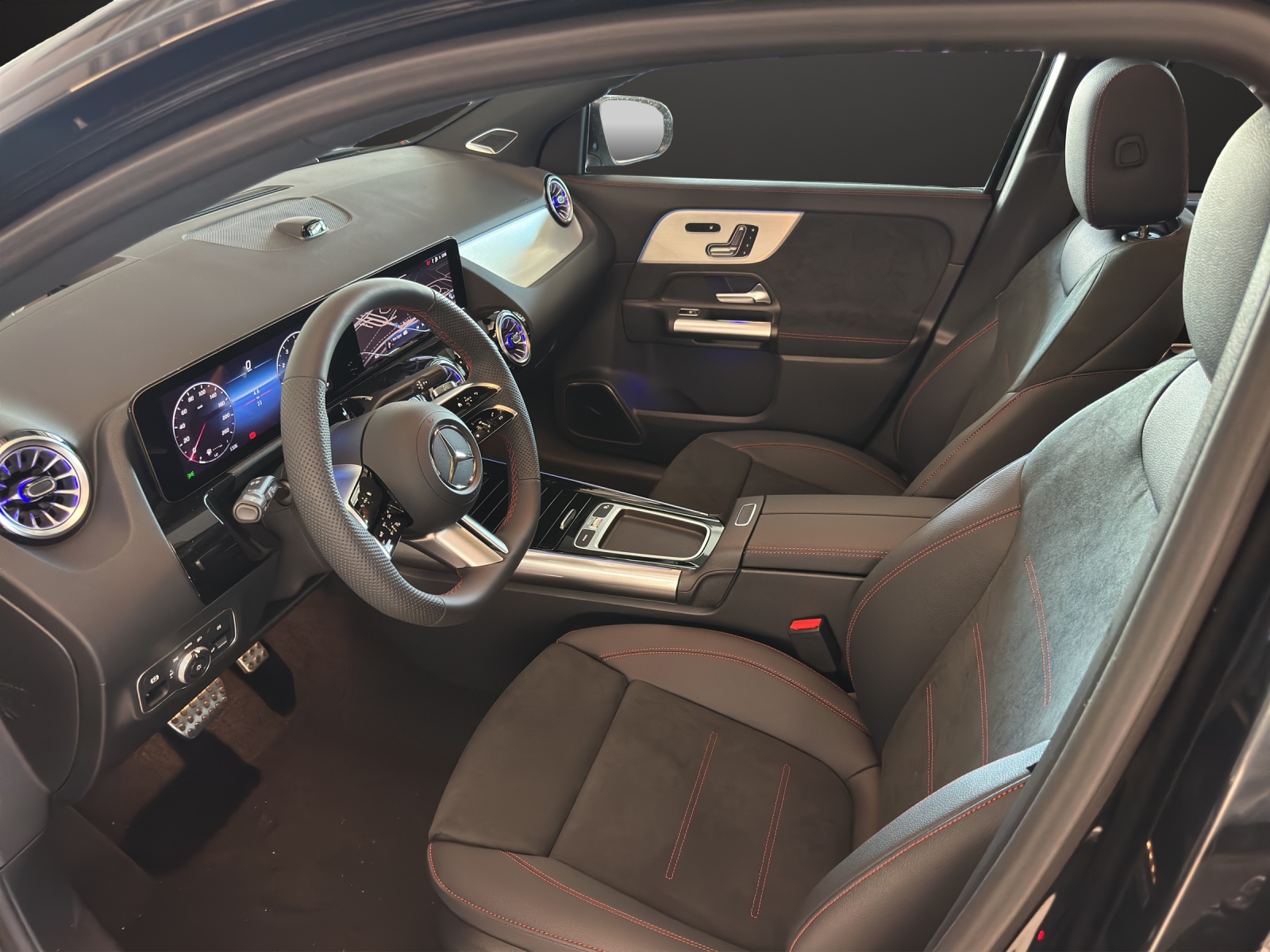 MERCEDES-BENZ GLA 250 4Matic Swiss Star-image-8