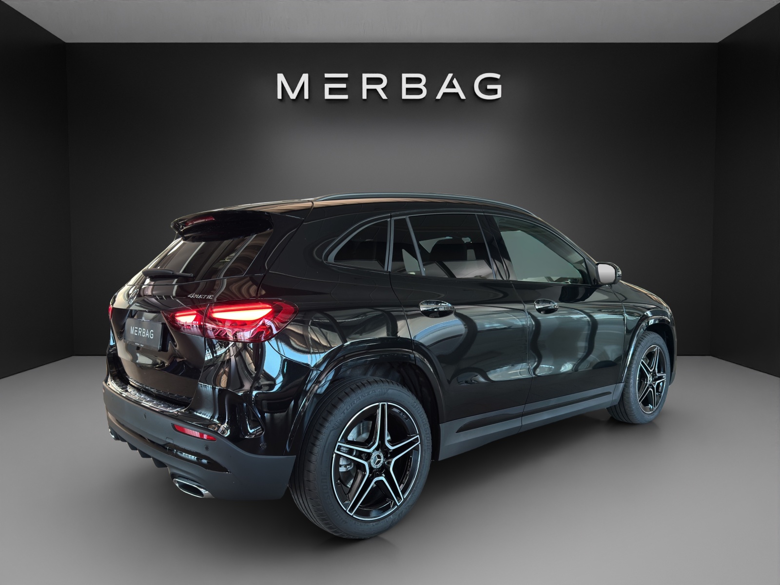 MERCEDES-BENZ GLA 250 4Matic Swiss Star-image-5