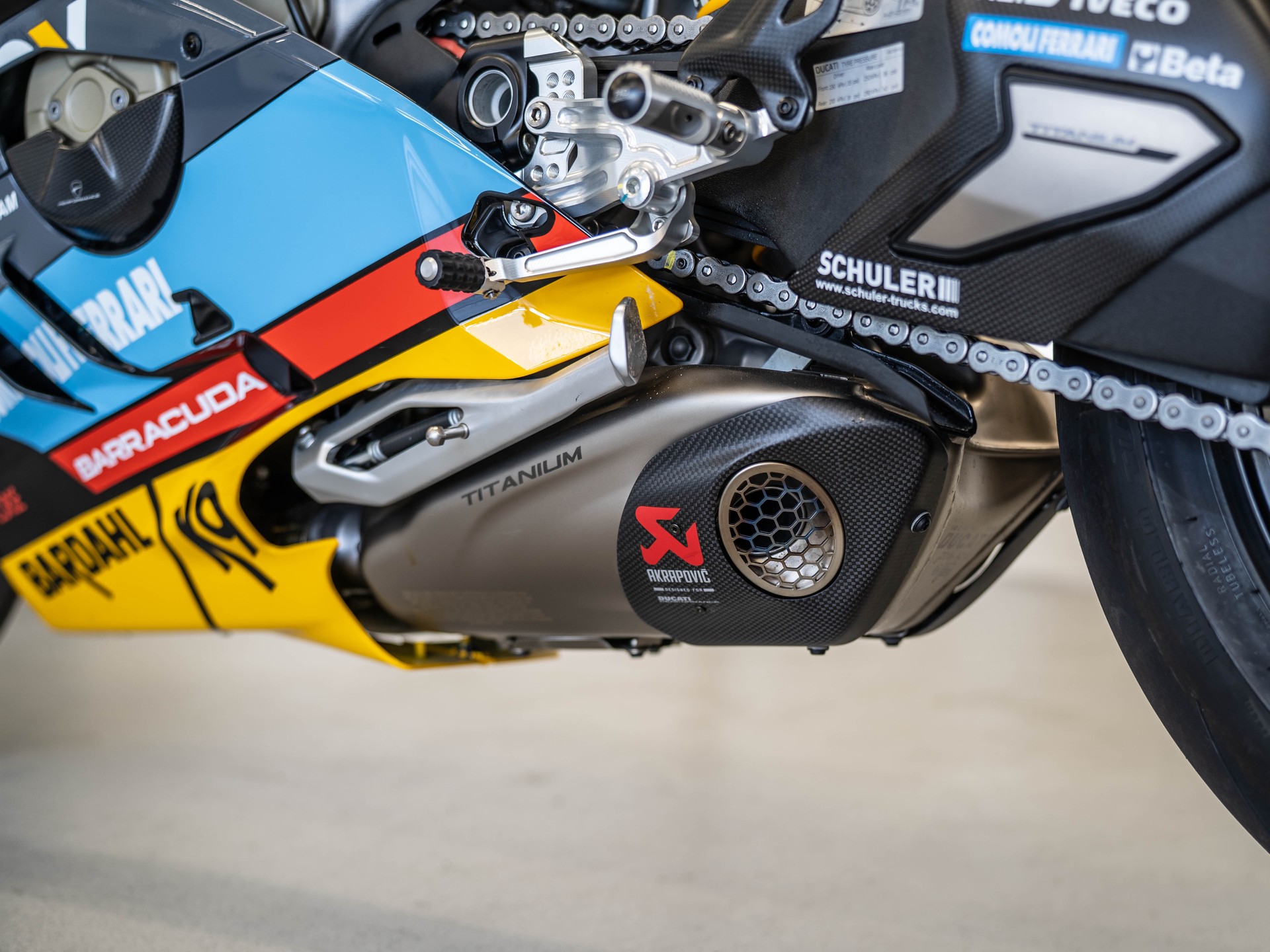 DUCATI Panigale V4 Bezzechi 68/72-image-5