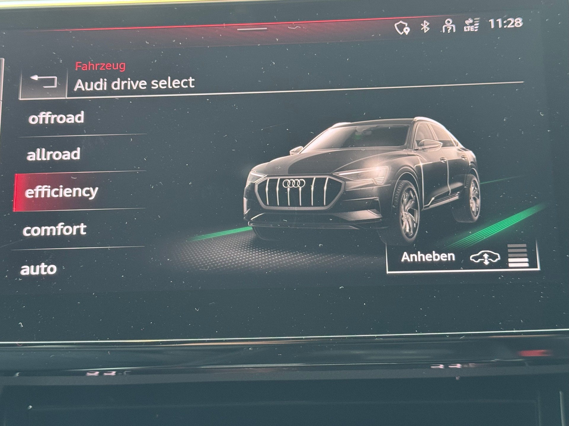AUDI e-tron S Sportback quattro*Anhängerkupplung*22" Räder*-image-14