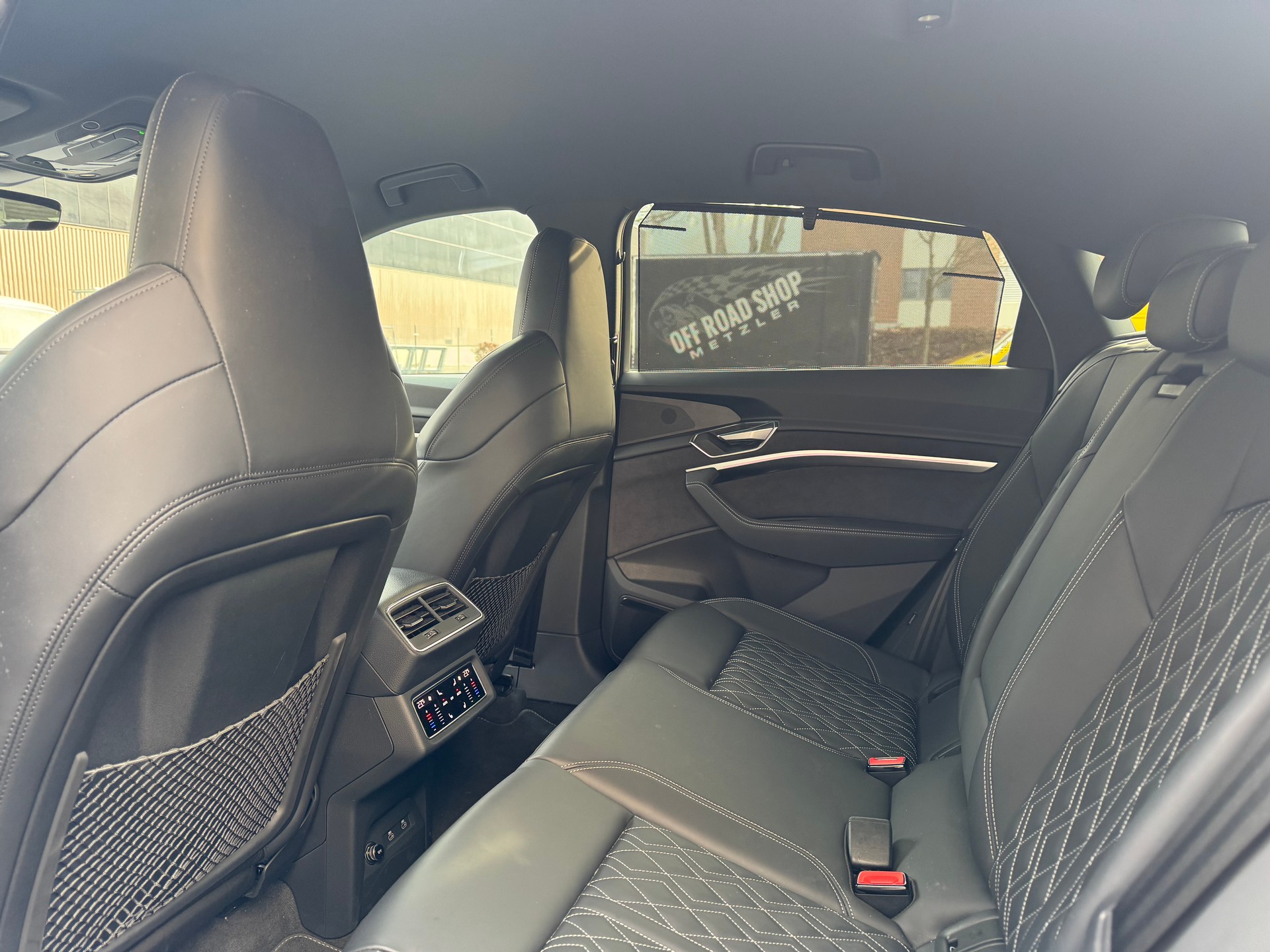 AUDI e-tron S Sportback quattro*Anhängerkupplung*22" Räder*-image-9