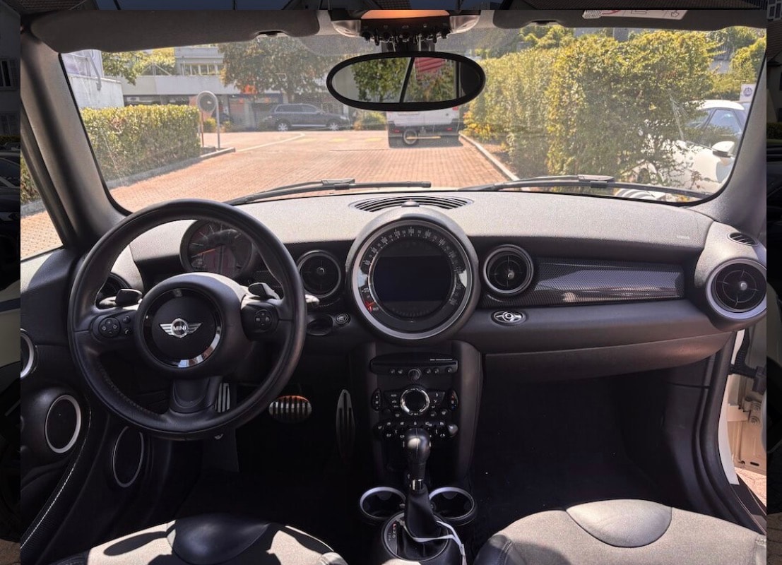 MINI Cooper S Cabriolet Steptronic-image-5