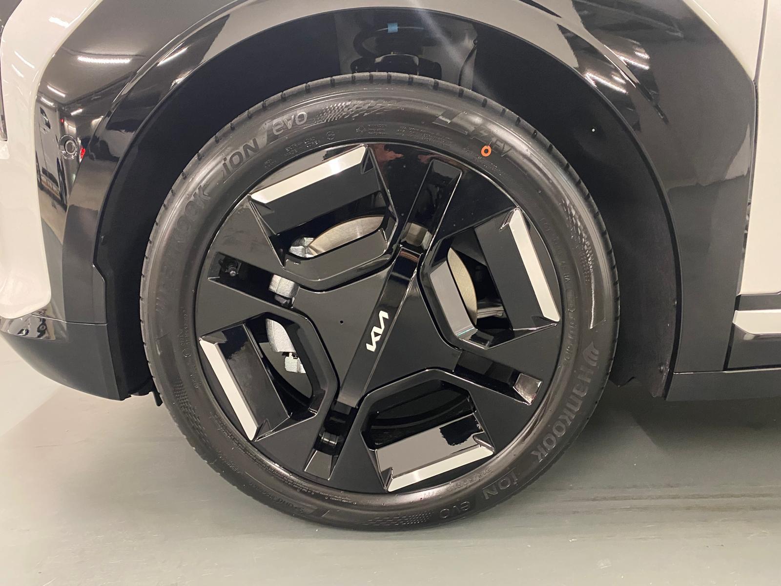 KIA EV3 81 kWh GT-Line-image-3