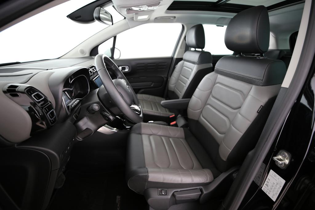 CITROEN C3 Aircross 1.2 PureTech 130 Shine Pack-image-3
