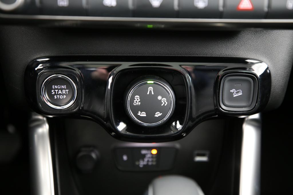 CITROEN C3 Aircross 1.2 PureTech 130 Shine Pack-image-8