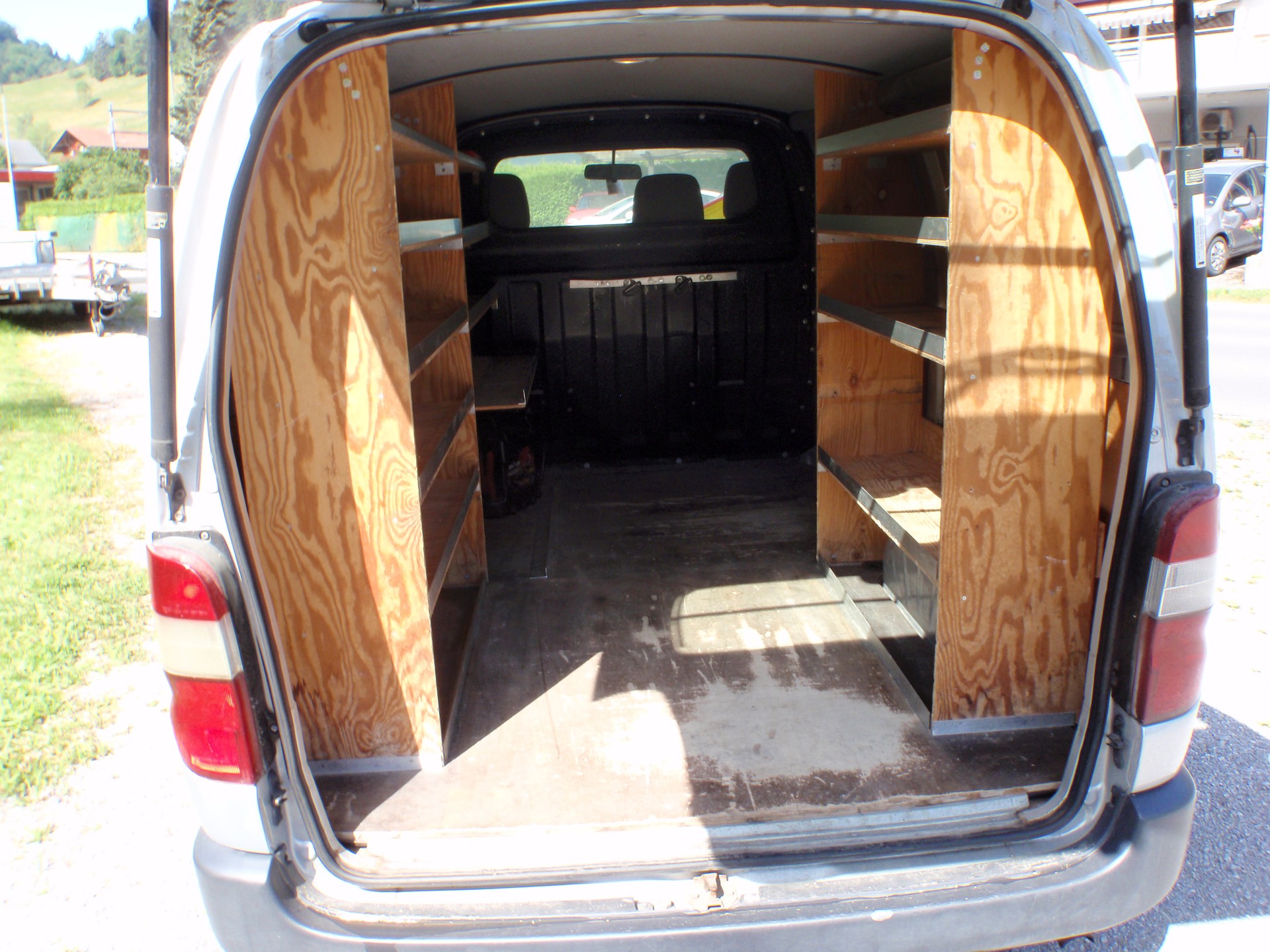 TOYOTA Hiace D-4D Kombi 4WD SWB-image-6