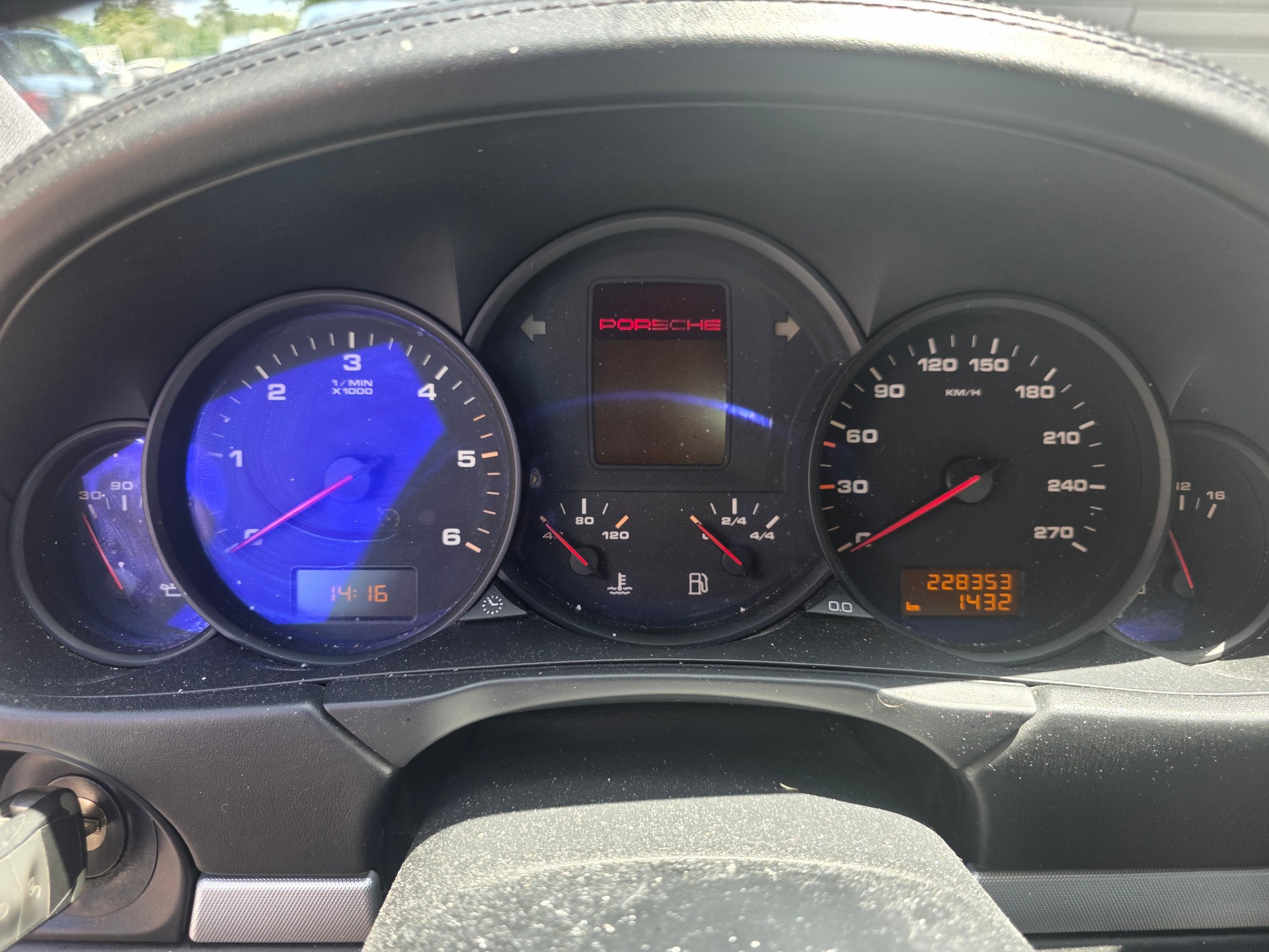 PORSCHE Cayenne Diesel-image-3
