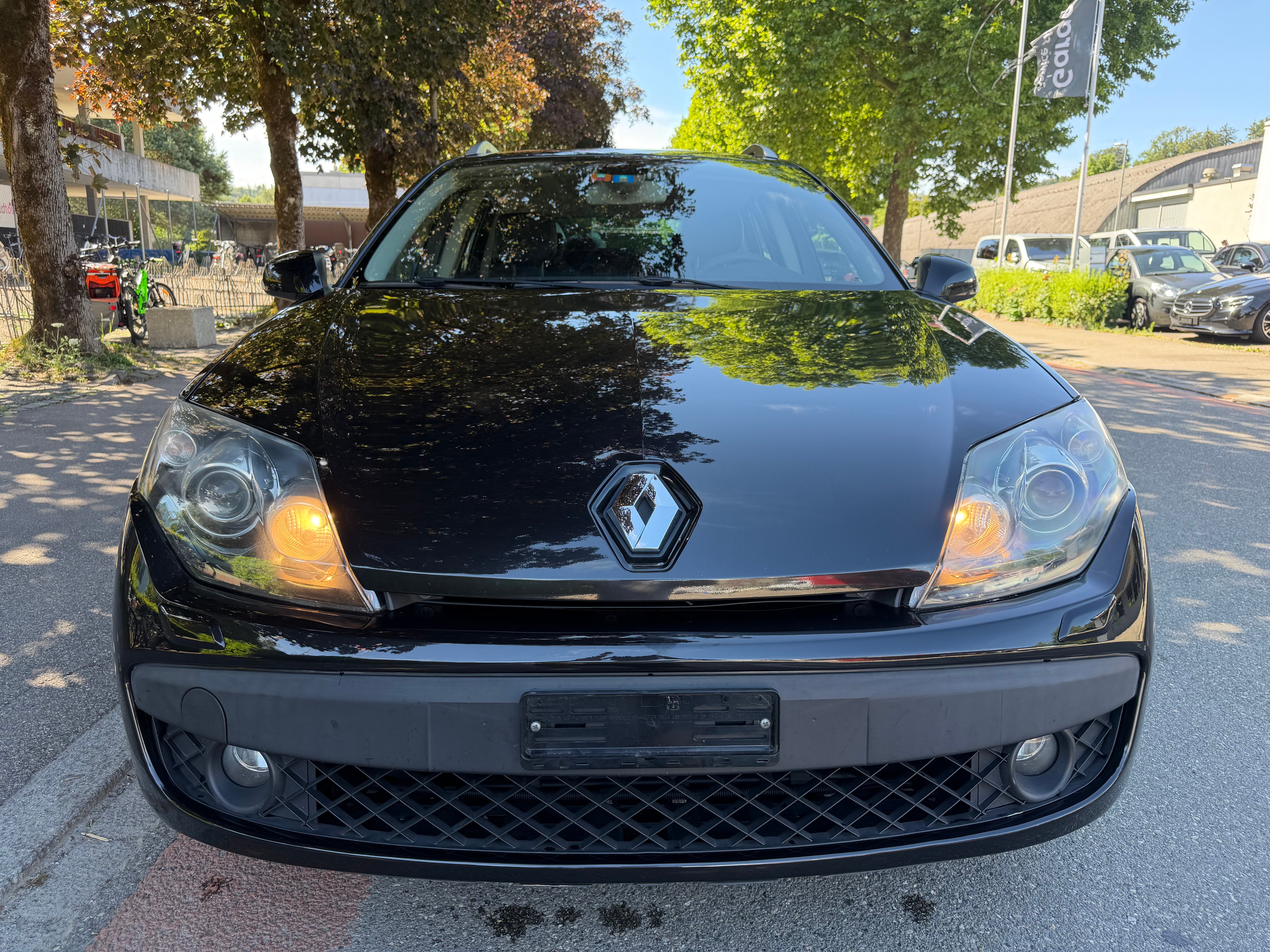 Car photo