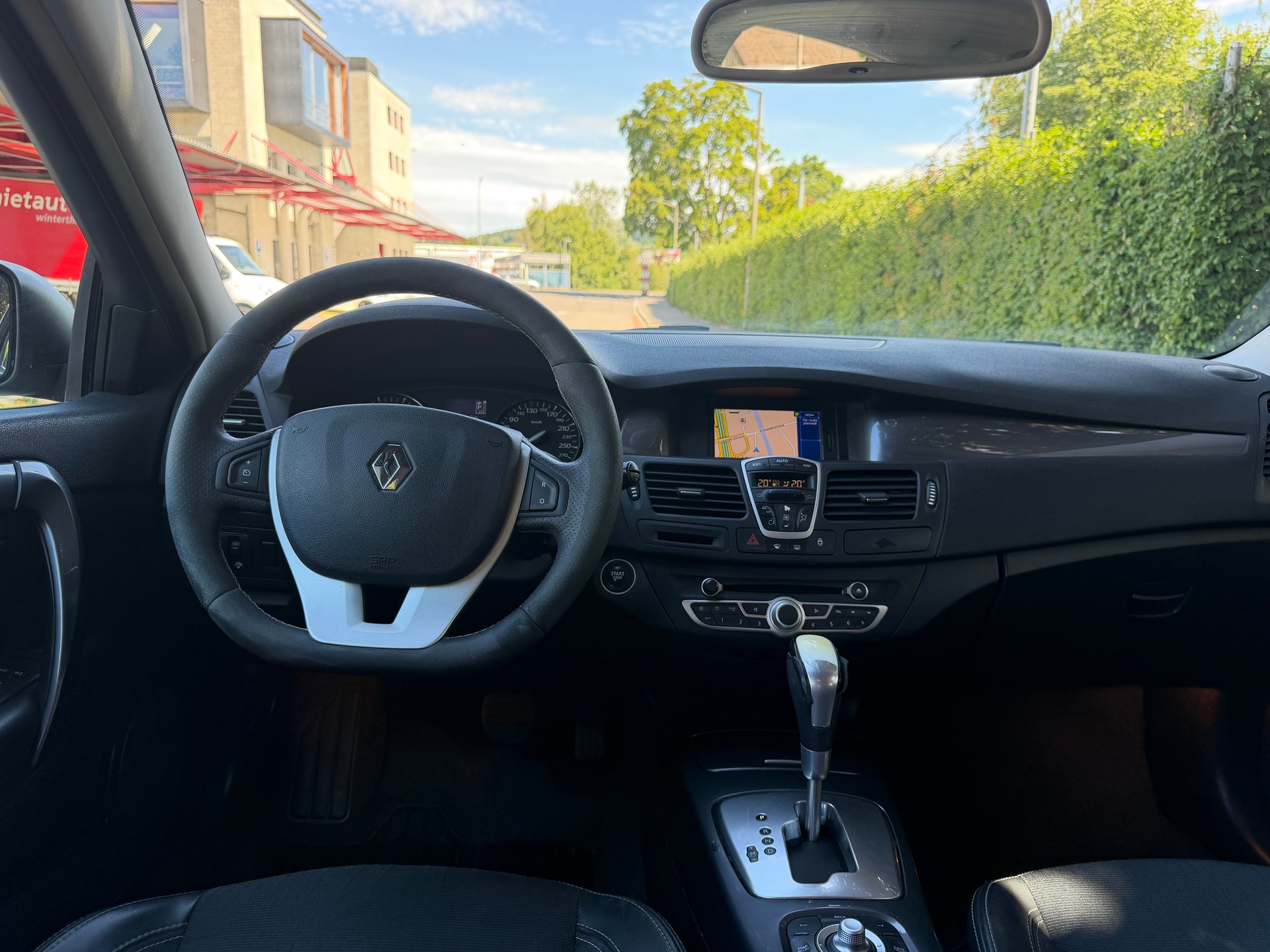 RENAULT Laguna Grandtour 2.0 16V T Dynamique Automatic-image-9