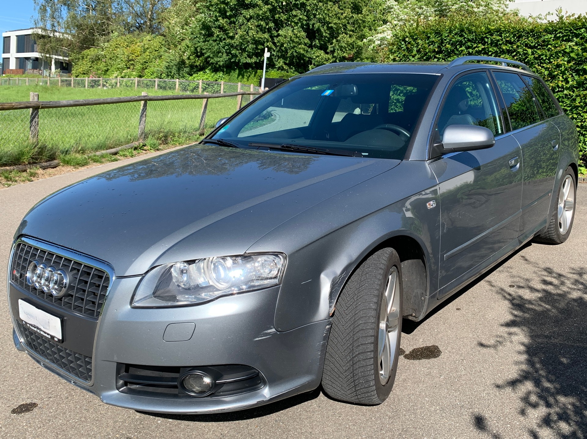 AUDI 2.0 T quattro-image-4