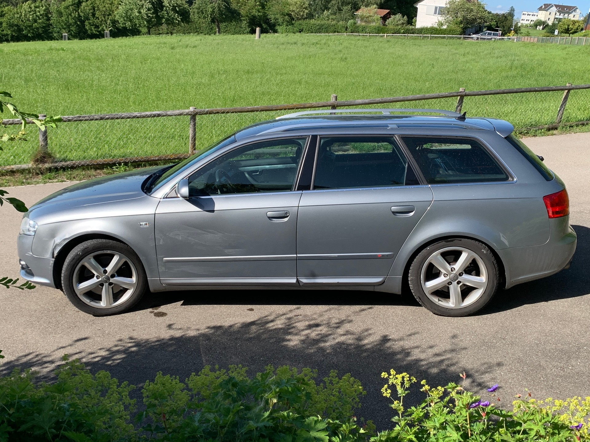 AUDI 2.0 T quattro-image-0