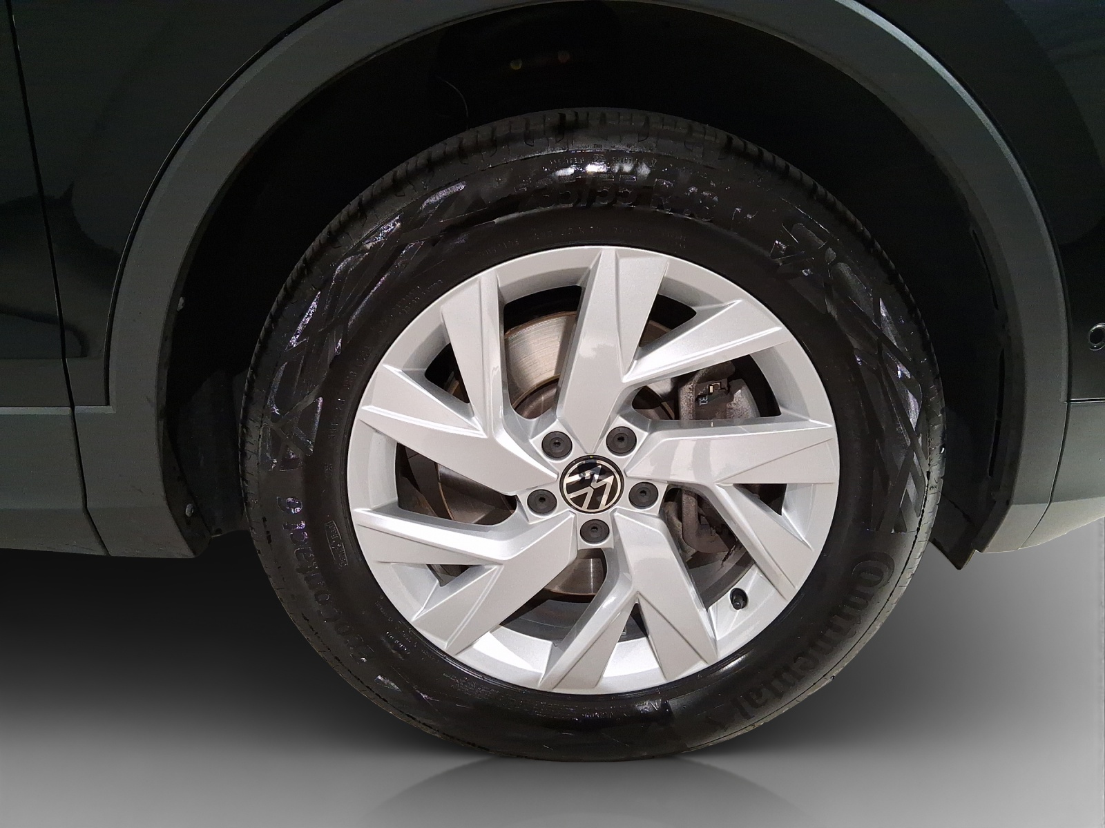 VW Tiguan 2.0 TDI SCR Elegance 4Motion DSG-image-14