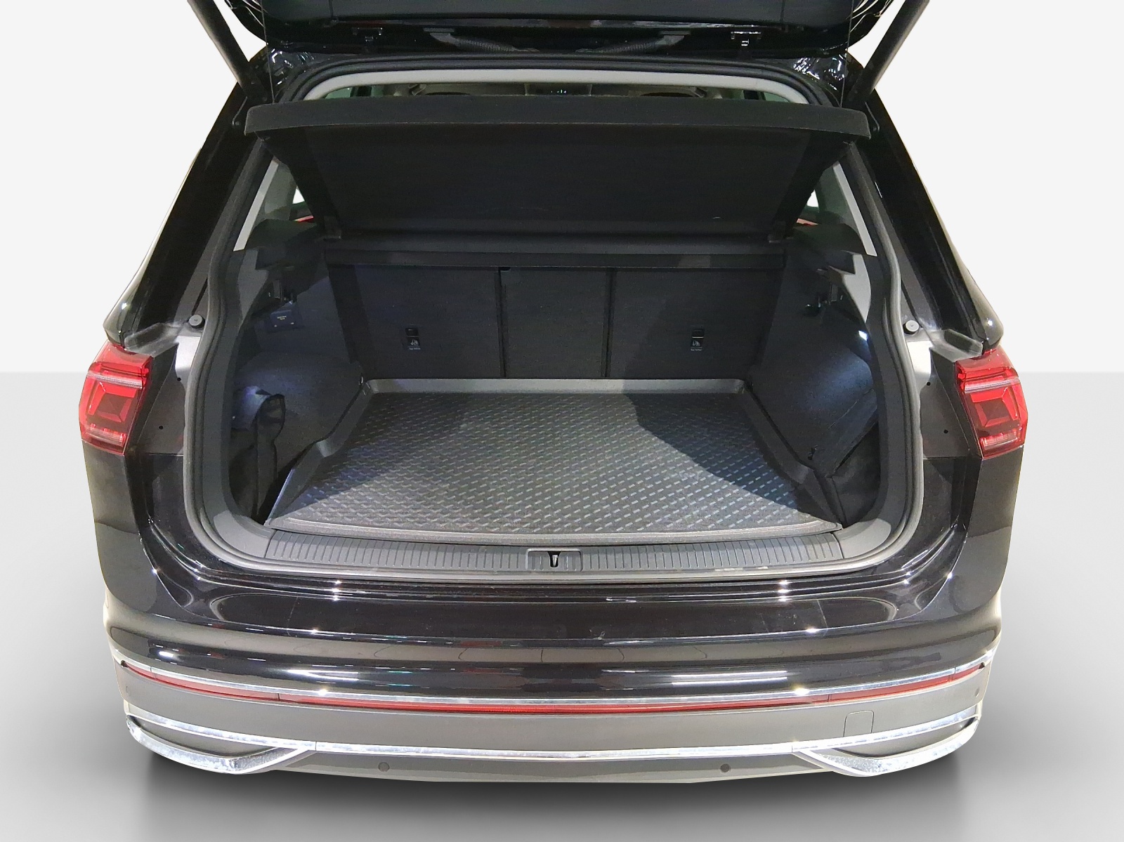 VW Tiguan 2.0 TDI SCR Elegance 4Motion DSG-image-12