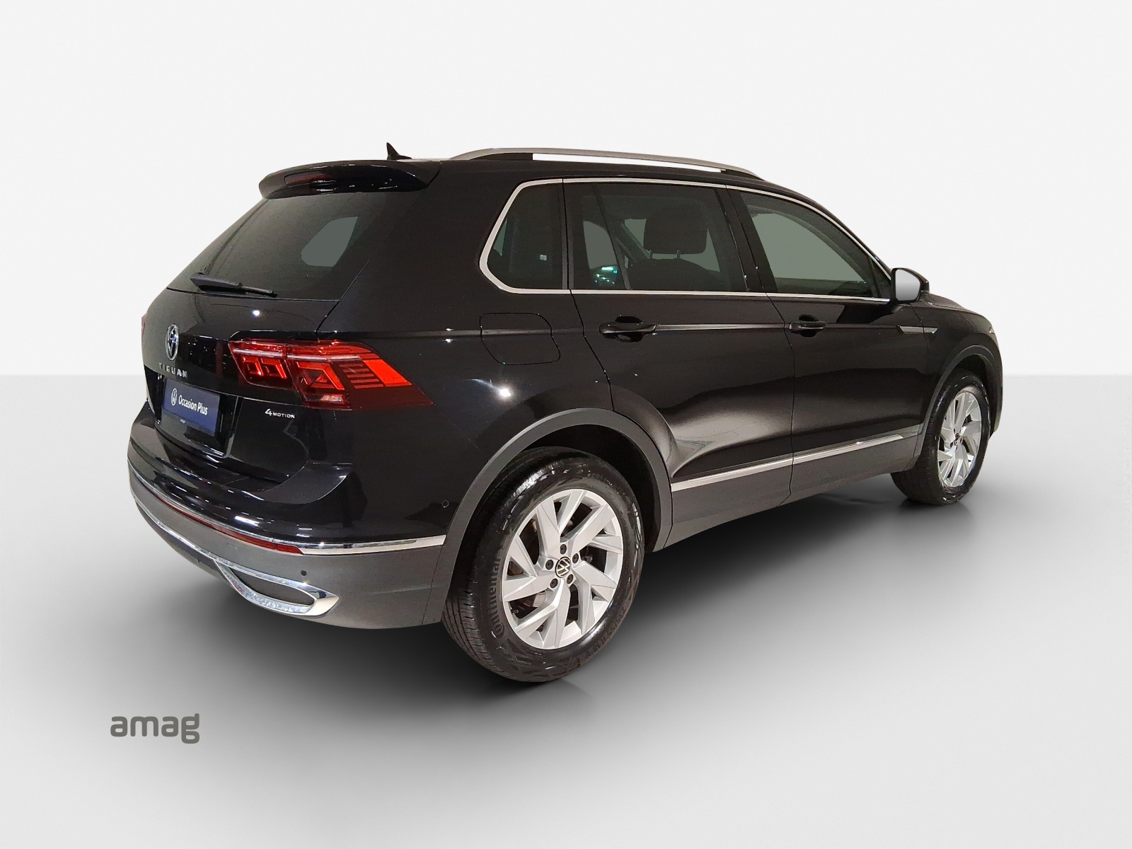 VW Tiguan 2.0 TDI SCR Elegance 4Motion DSG-image-4