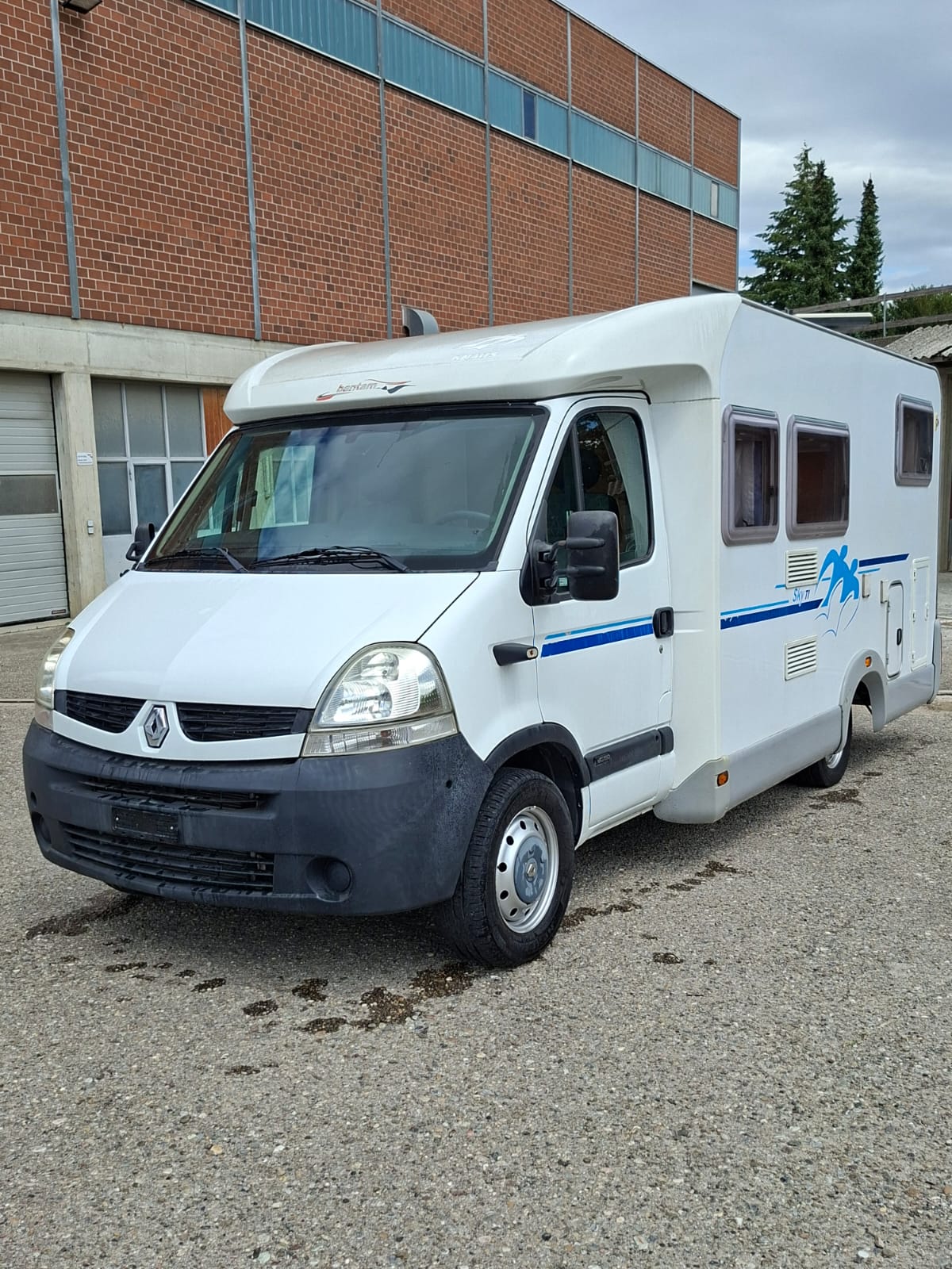 RENAULT Knaus Tabbert R15-image-1