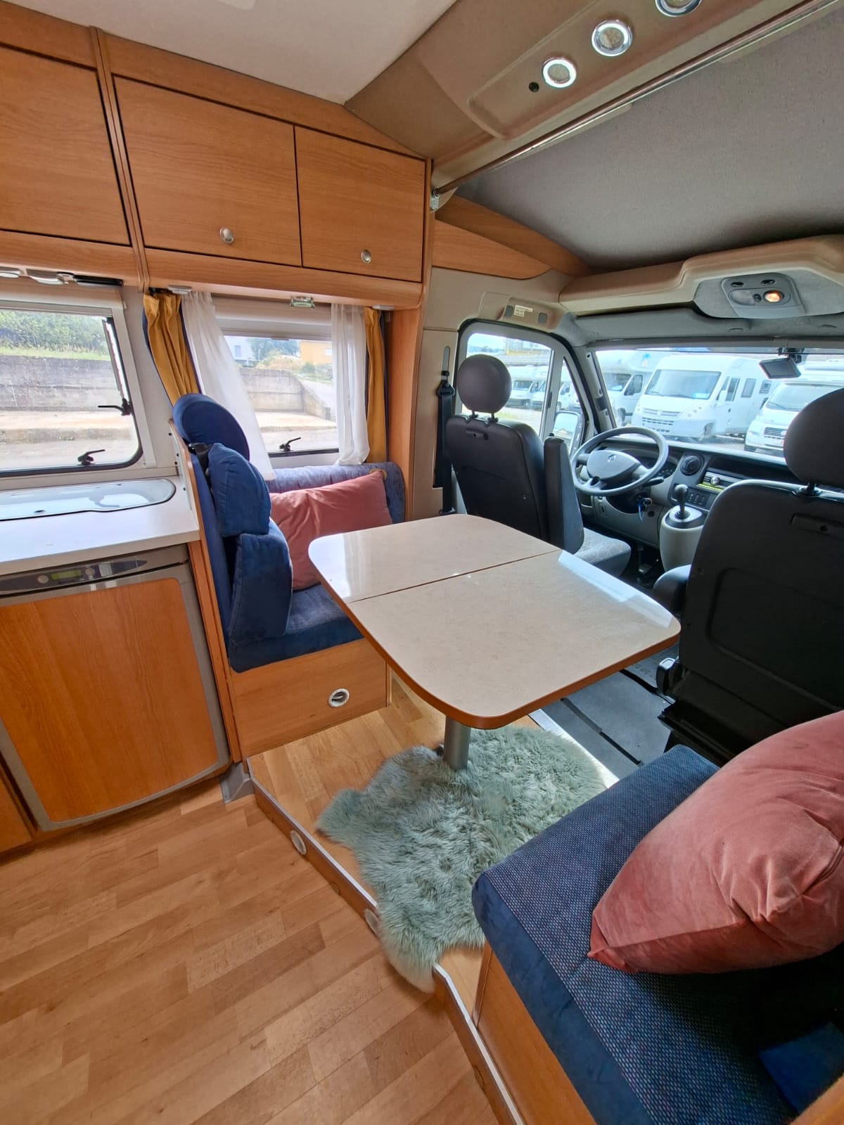 RENAULT Knaus Tabbert R15-image-4