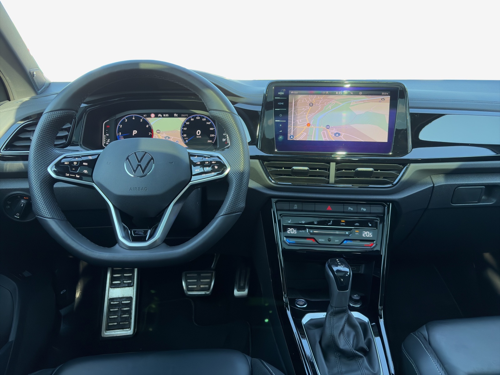 VW T-Roc 2.0 TSI R-Line DSG 4Motion-image-8