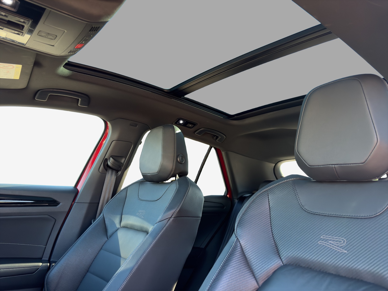 VW T-Roc 2.0 TSI R-Line DSG 4Motion-image-14