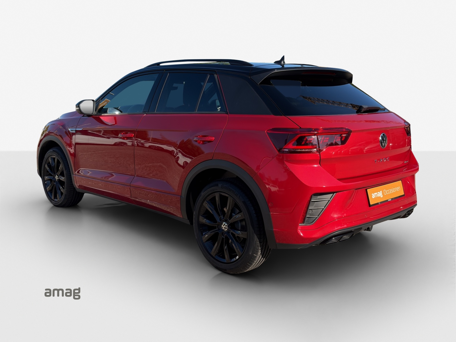 VW T-Roc 2.0 TSI R-Line DSG 4Motion-image-2