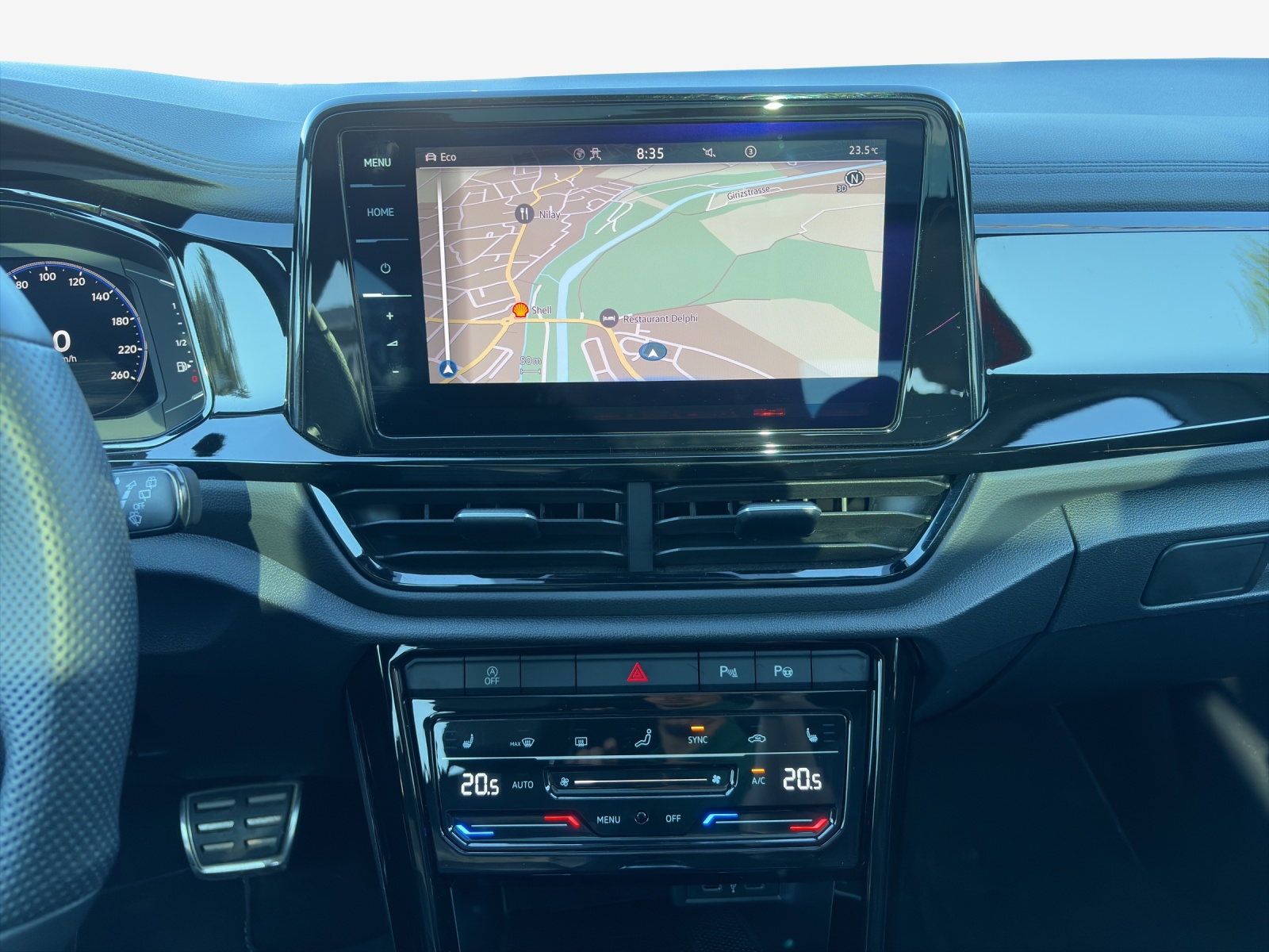 VW T-Roc 2.0 TSI R-Line DSG 4Motion-image-10