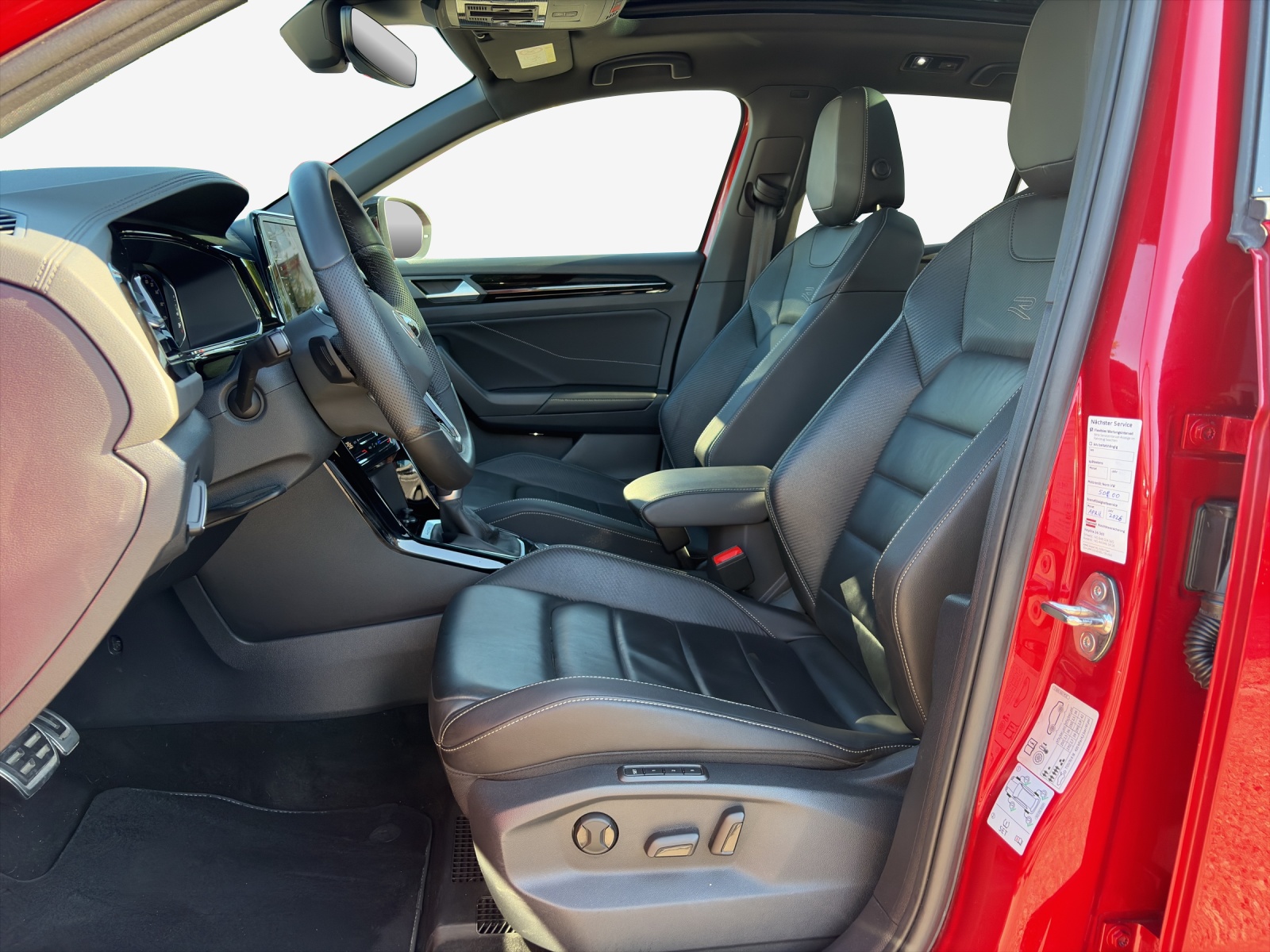 VW T-Roc 2.0 TSI R-Line DSG 4Motion-image-7
