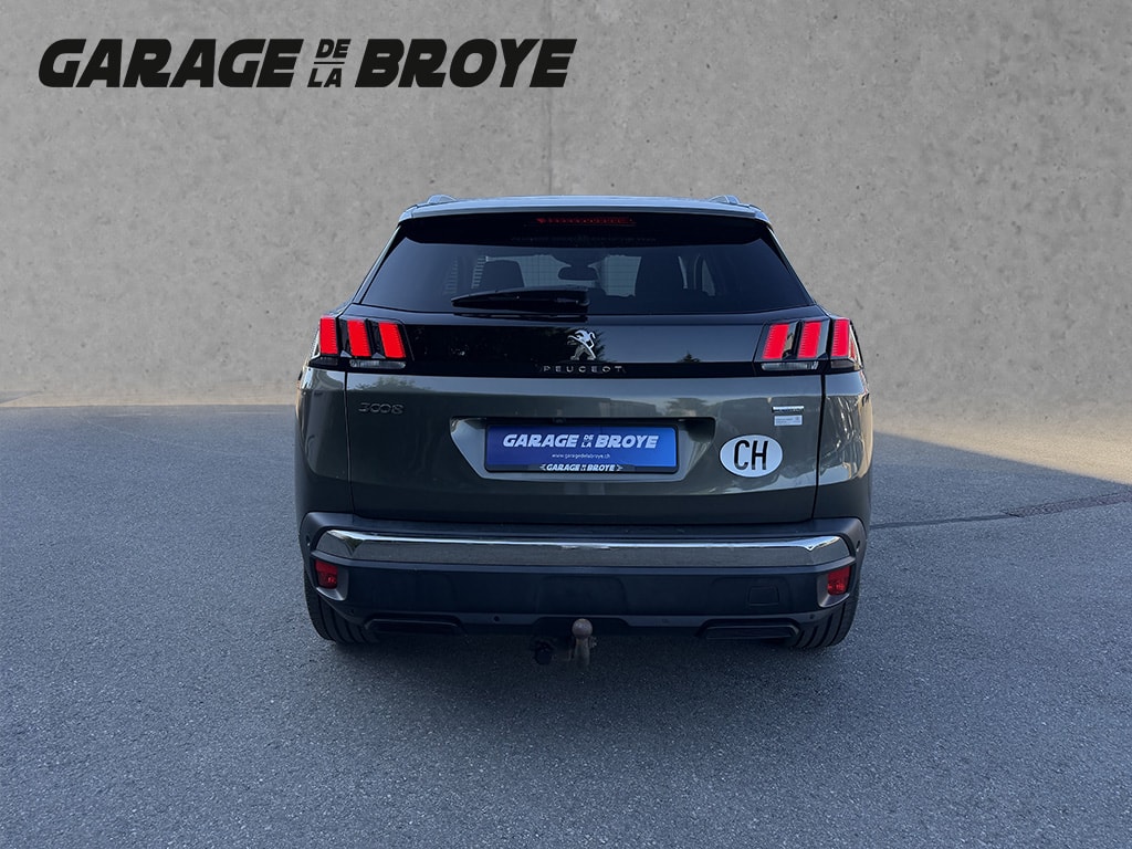 PEUGEOT 3008 1.2 PureTech Allure-image-4