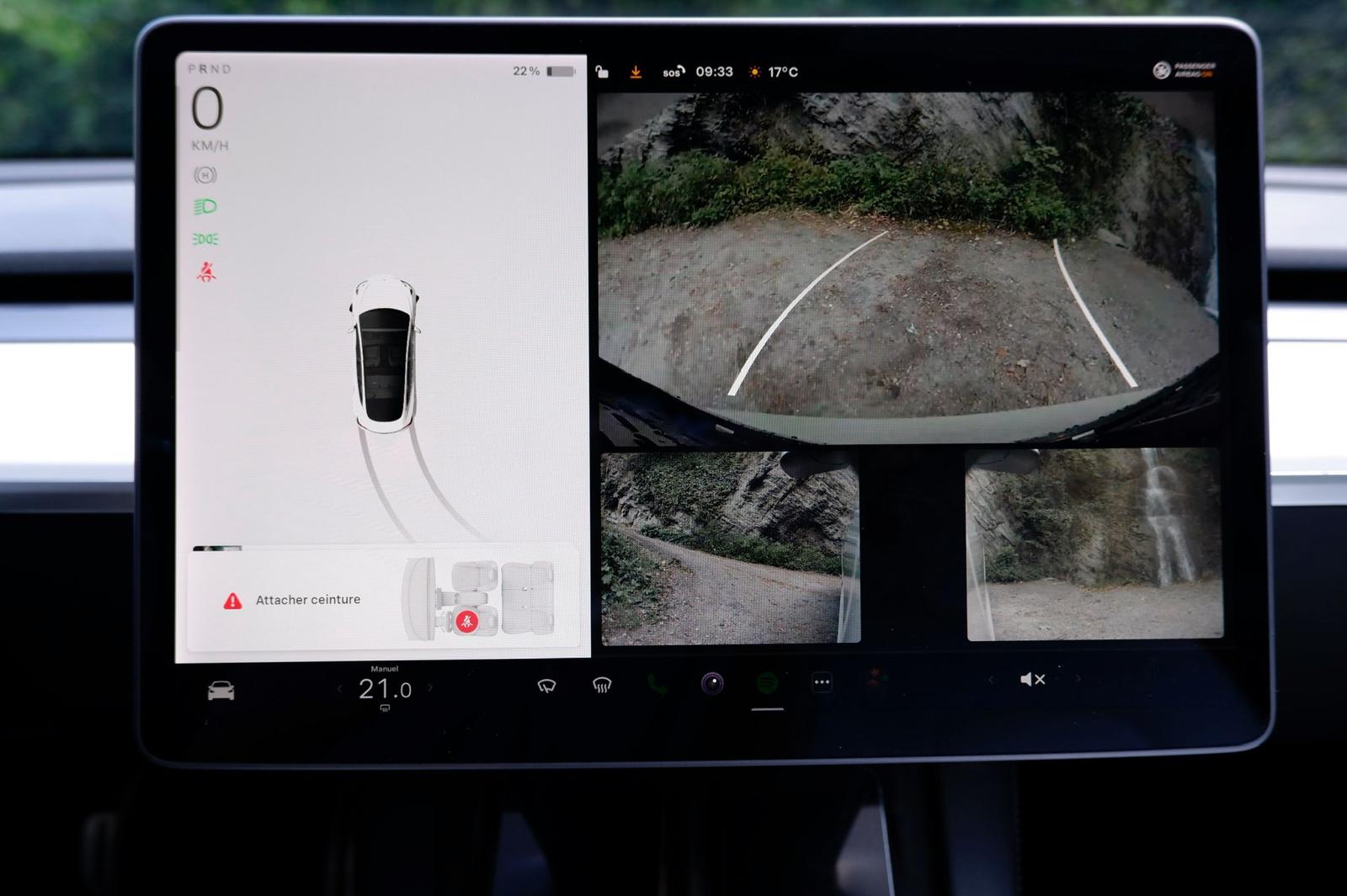 TESLA Model 3 Performance Dual Motor AWD-image-12