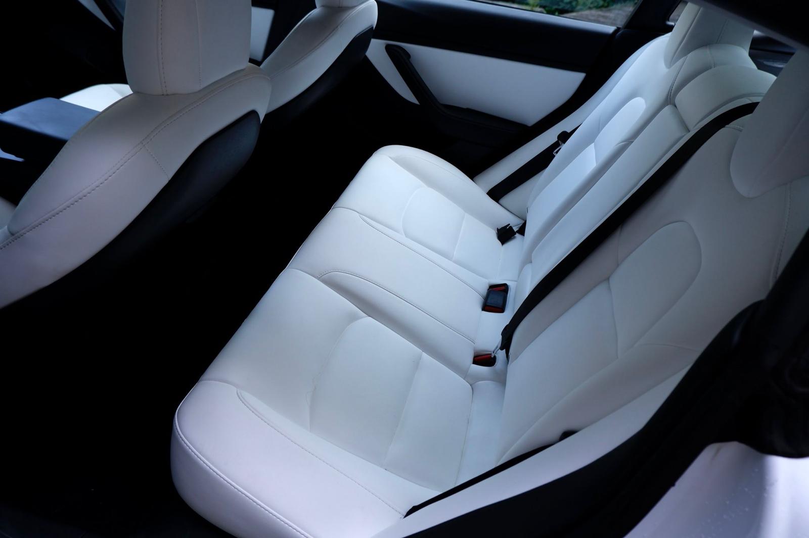 TESLA Model 3 Performance Dual Motor AWD-image-11