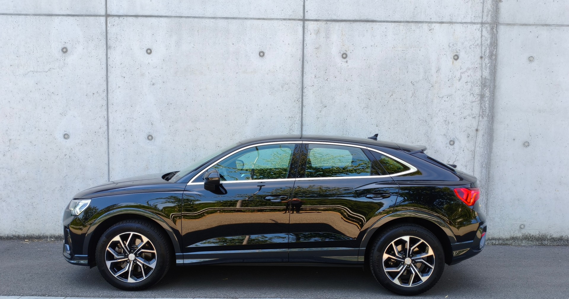 AUDI Q3 Sportback 40 TFSI S line quattro S-tronic-image-2
