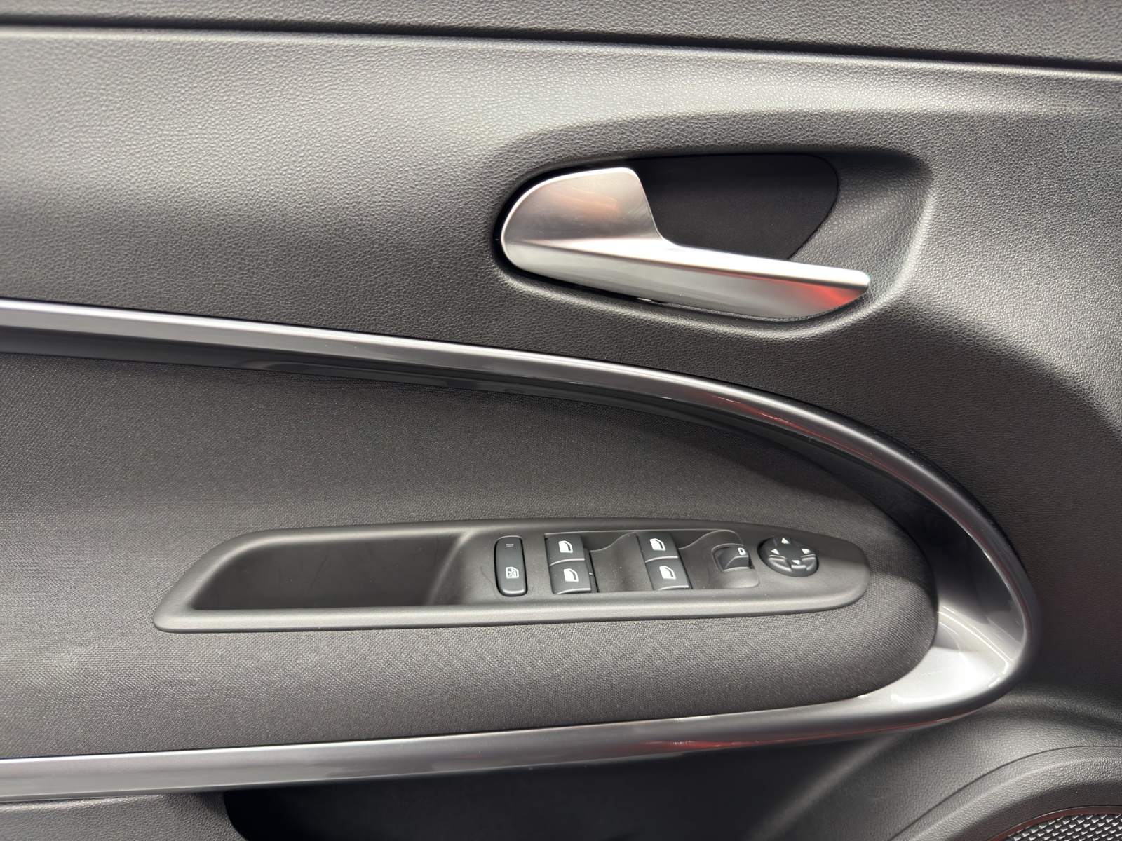FIAT 600 1.2 Hybrid Cult C&S&W-image-11