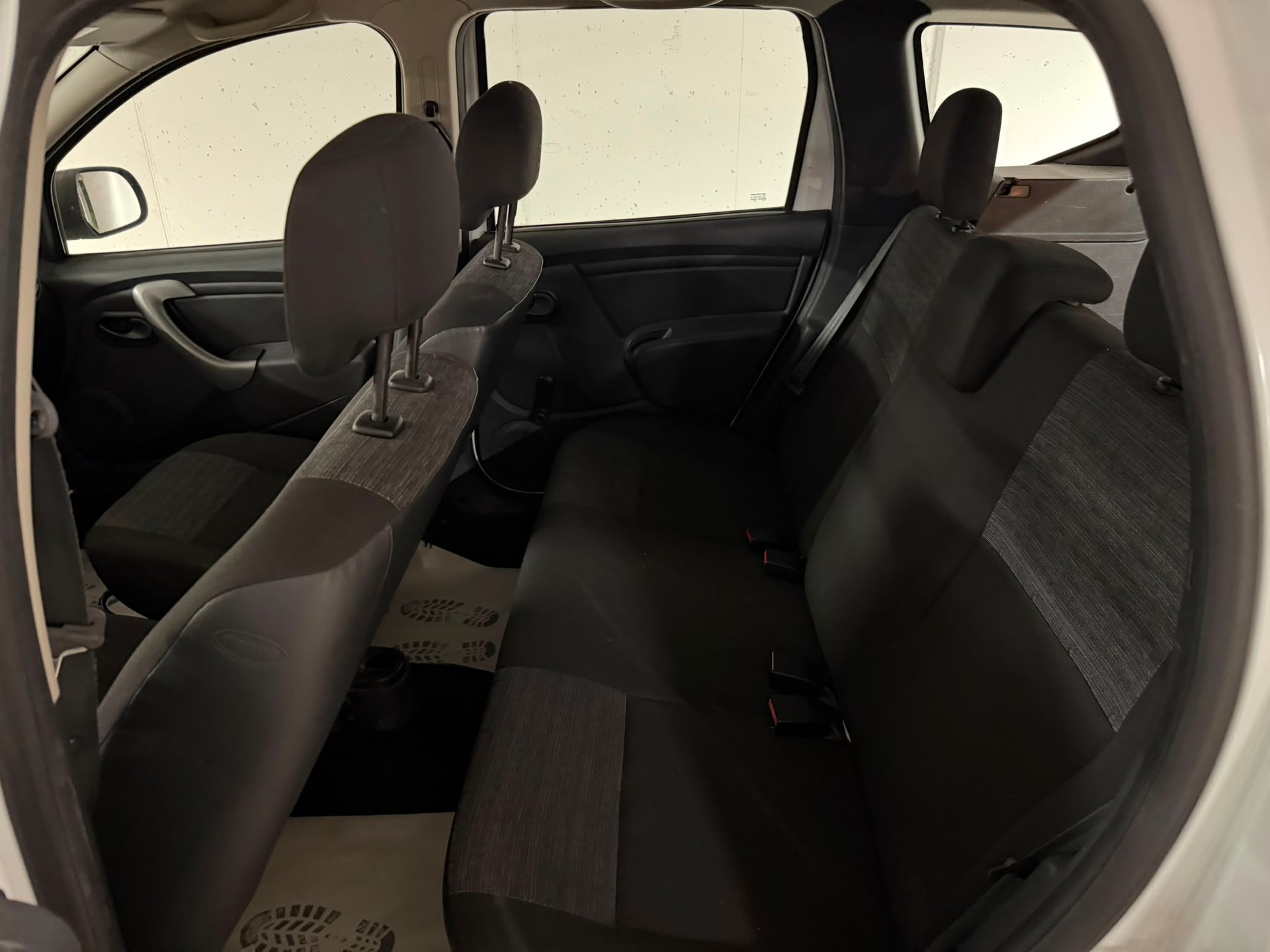 DACIA Duster 1.6 4x4-image-14