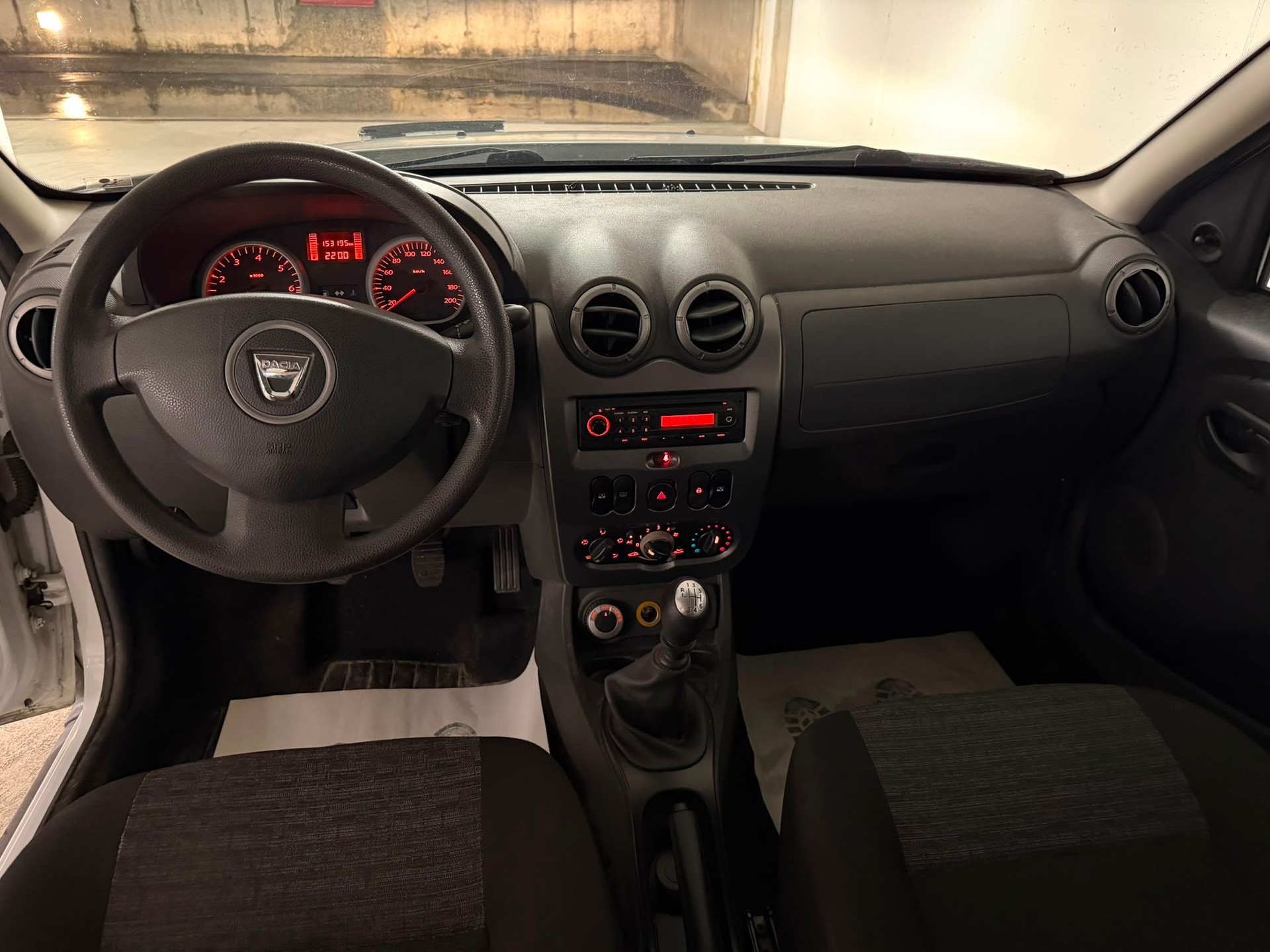 DACIA Duster 1.6 4x4-image-15