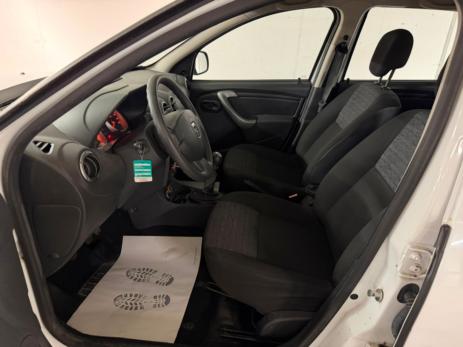 DACIA Duster 1.6 4x4-image-11