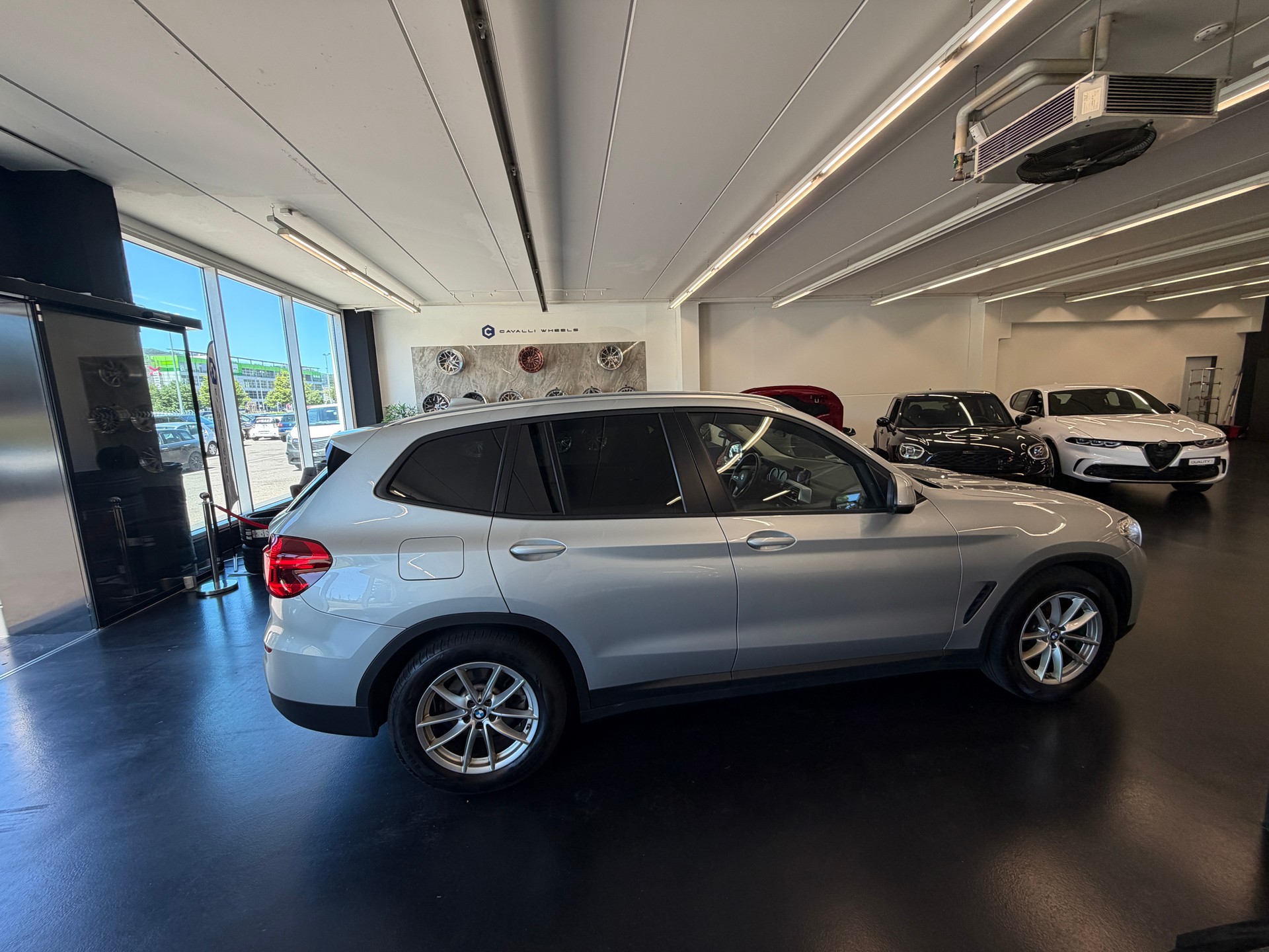 BMW X3 xDrive 20d Individual xLine Steptronic-image-2
