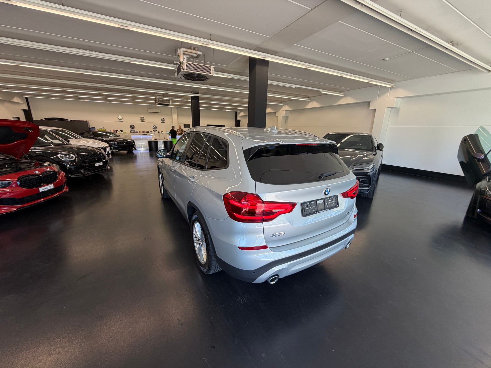 BMW X3 xDrive 20d Individual xLine Steptronic-image-1