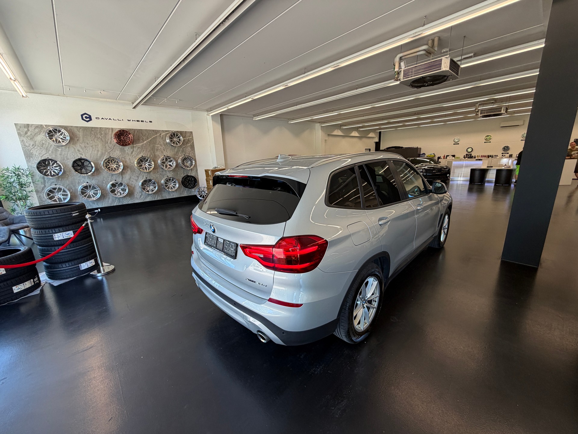 BMW X3 xDrive 20d Individual xLine Steptronic-image-3