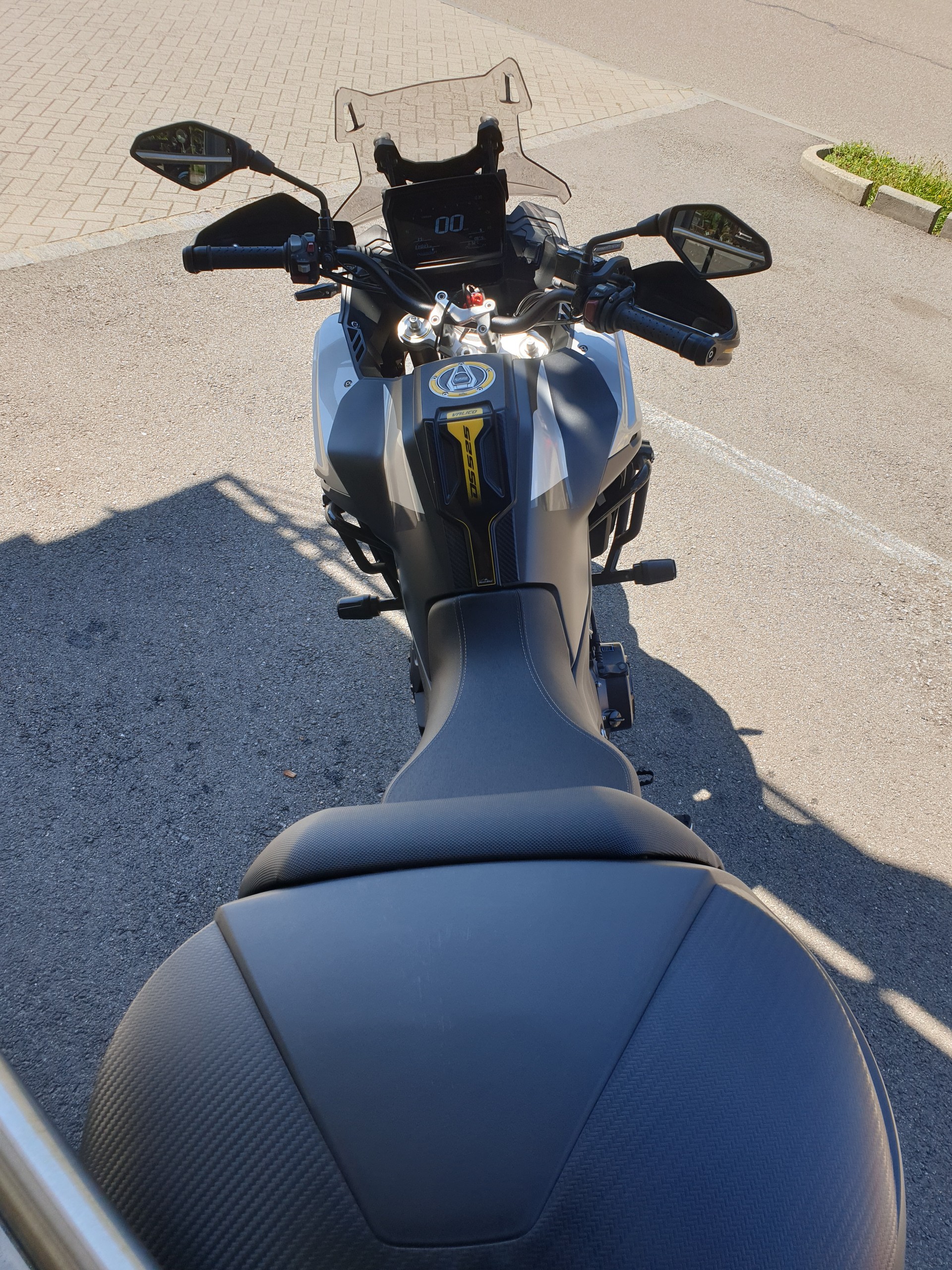 VOGE 525 DSX-image-4