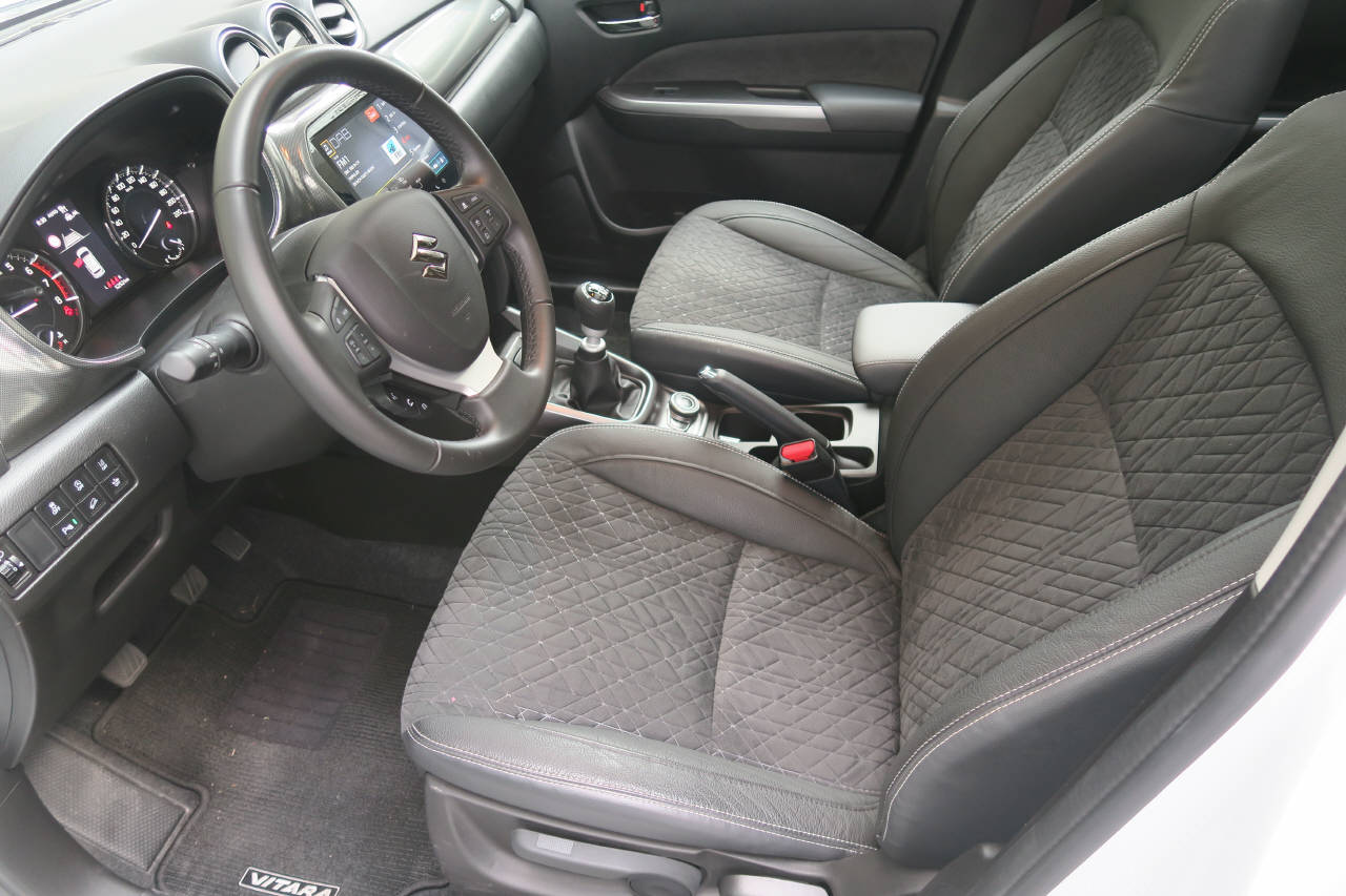 SUZUKI Vitara 1.4 T Compact Top Hybrid 4x4-image-3