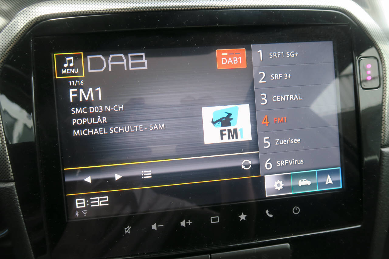 SUZUKI Vitara 1.4 T Compact Top Hybrid 4x4-image-9
