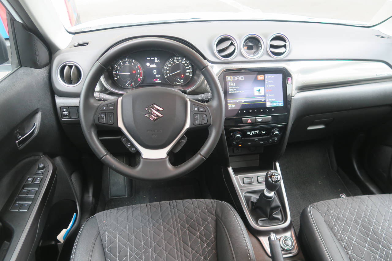 SUZUKI Vitara 1.4 T Compact Top Hybrid 4x4-image-4