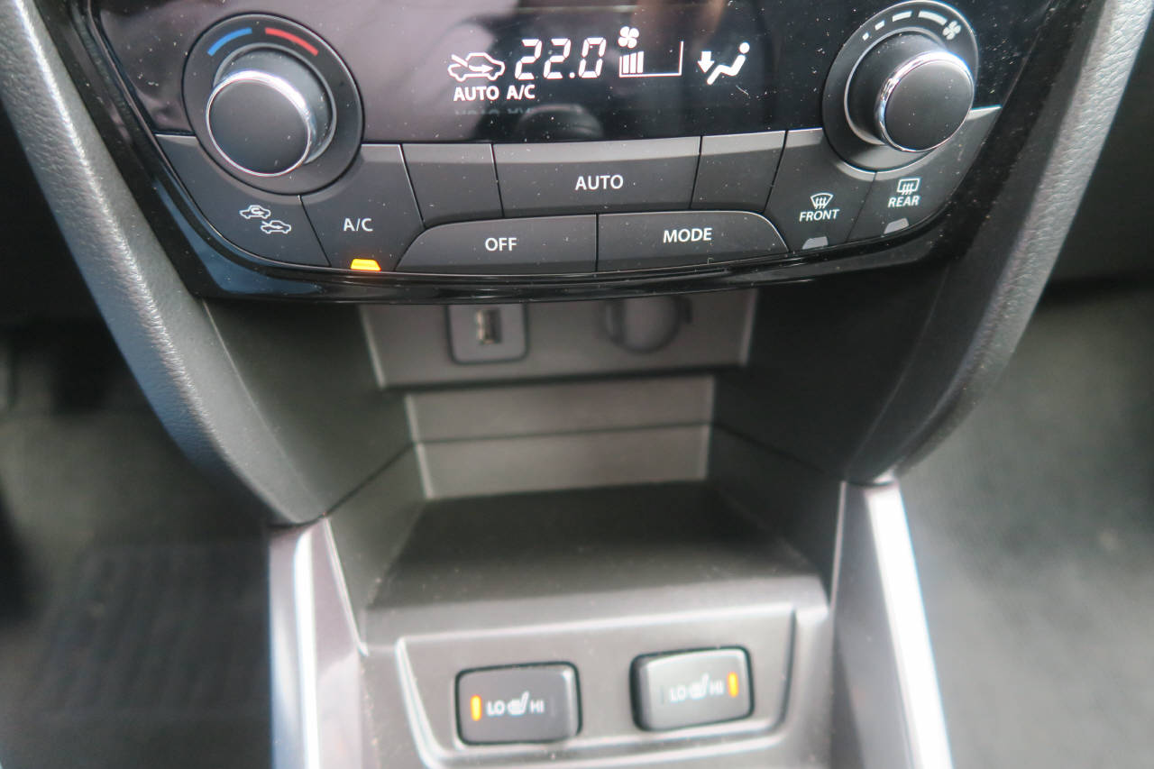 SUZUKI Vitara 1.4 T Compact Top Hybrid 4x4-image-8