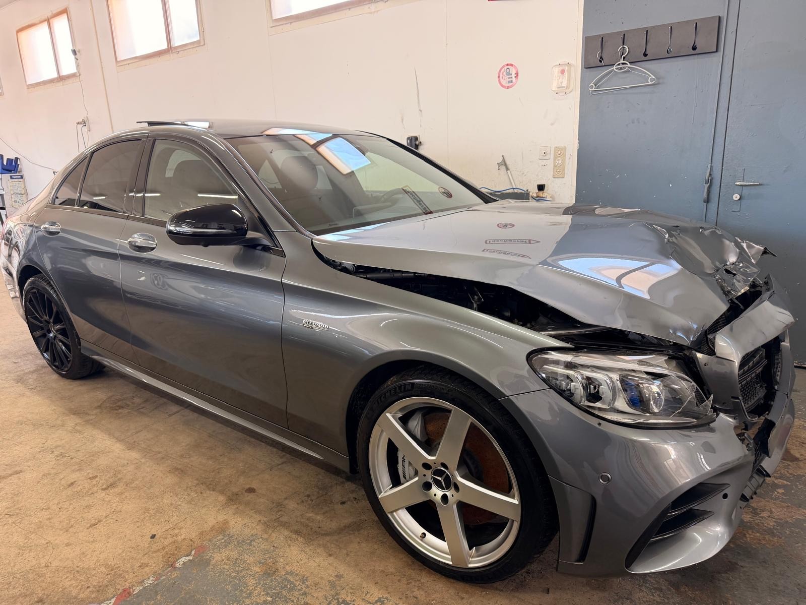 MERCEDES-BENZ C 43 AMG 4Matic Speedshift TCT 9G