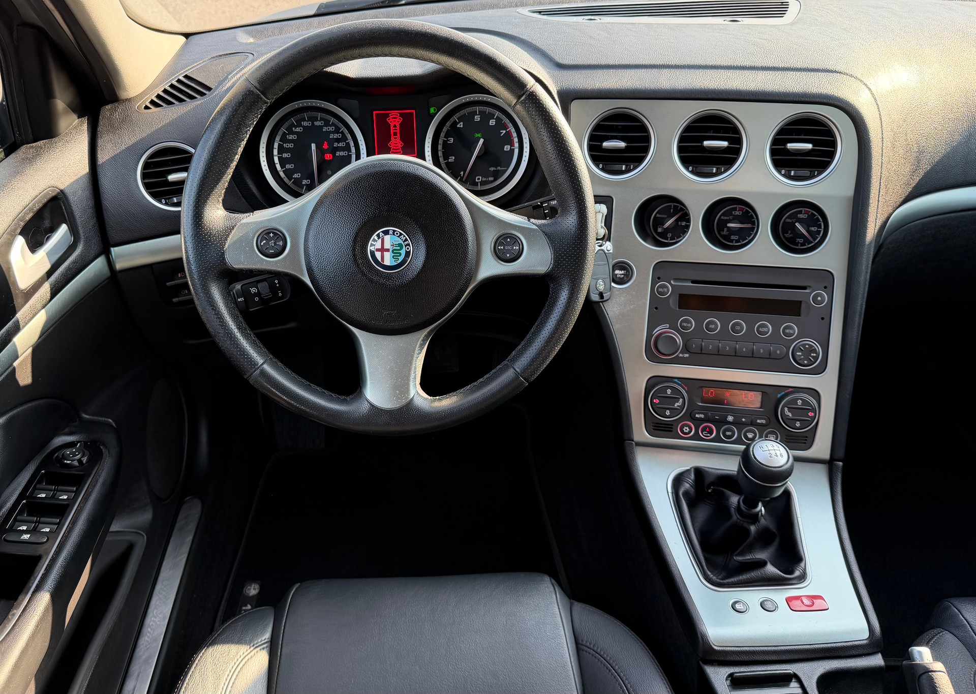 ALFA ROMEO 159 3.2 JTS TI-image-13