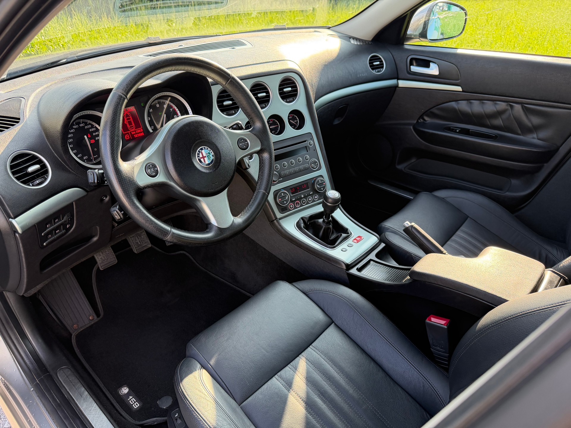 ALFA ROMEO 159 3.2 JTS TI-image-8