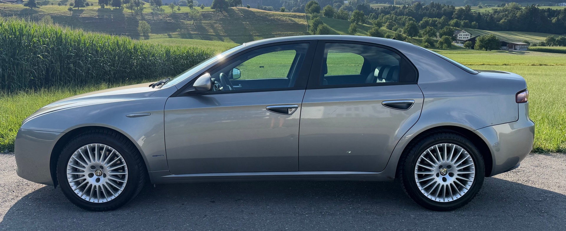 ALFA ROMEO 159 3.2 JTS TI-image-2