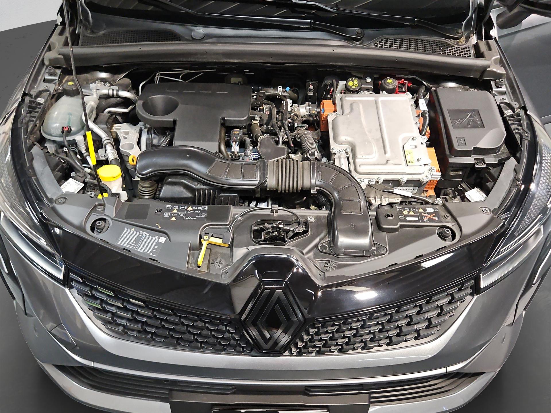 RENAULT Clio 1.6 E-Tech Esprit Alpine-image-23